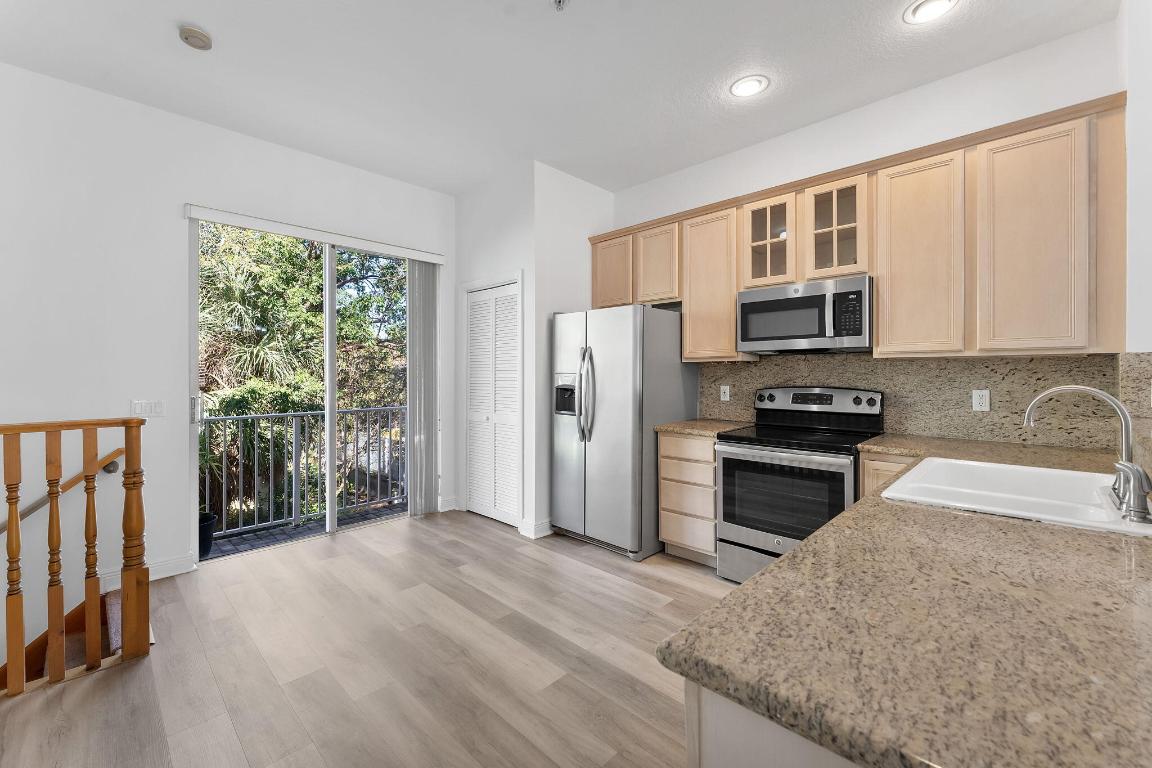 14TH STREET RETIREMENT CLUB - Residential