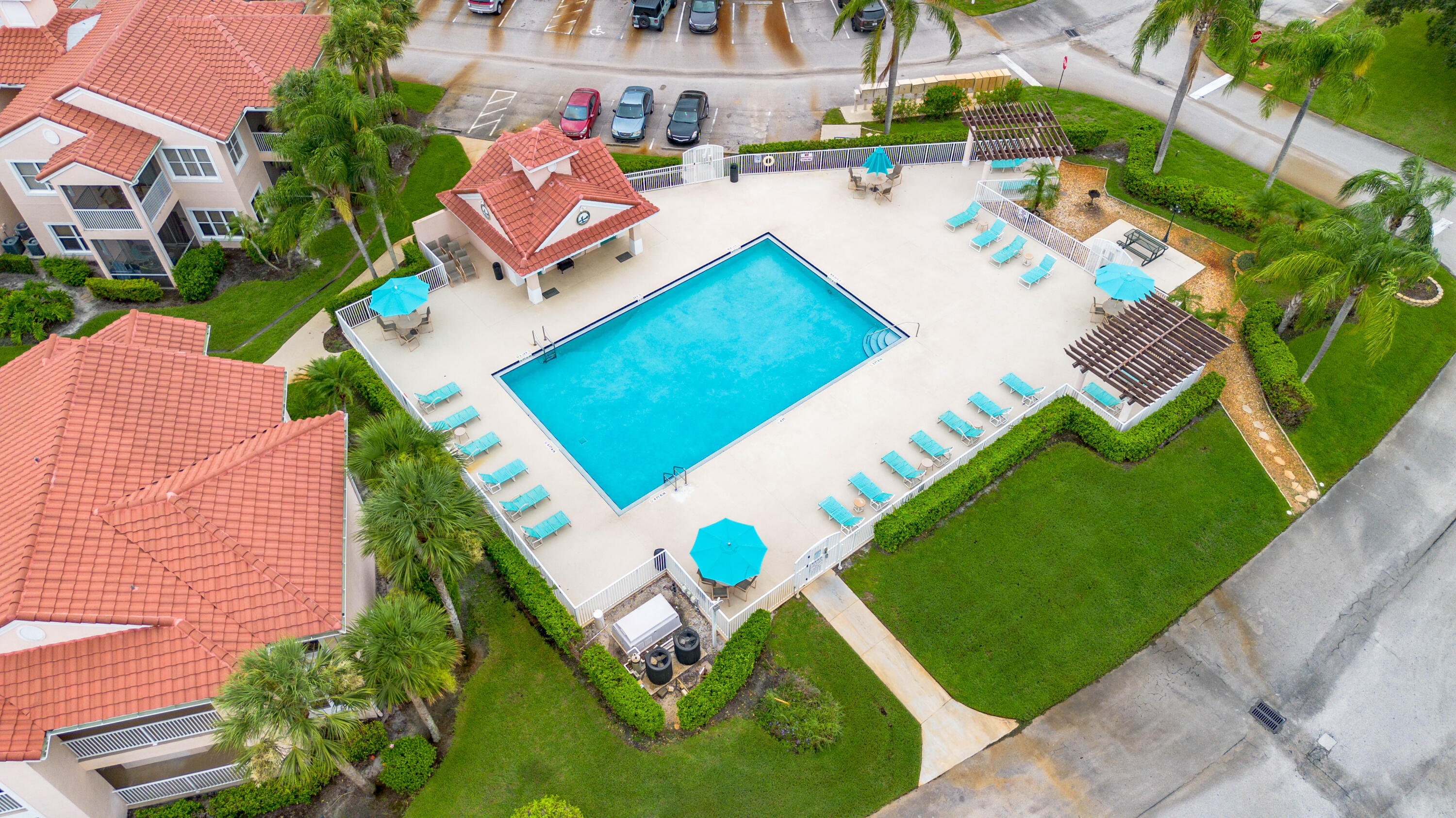 GOLF VILLAS II CONDOMINIUM - Residential