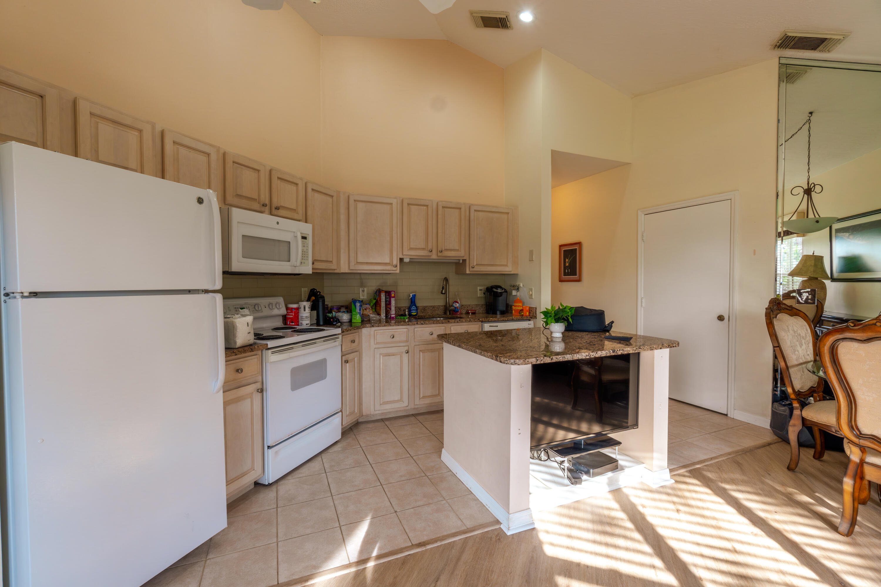 GOLF VILLAS II CONDOMINIUM - Residential