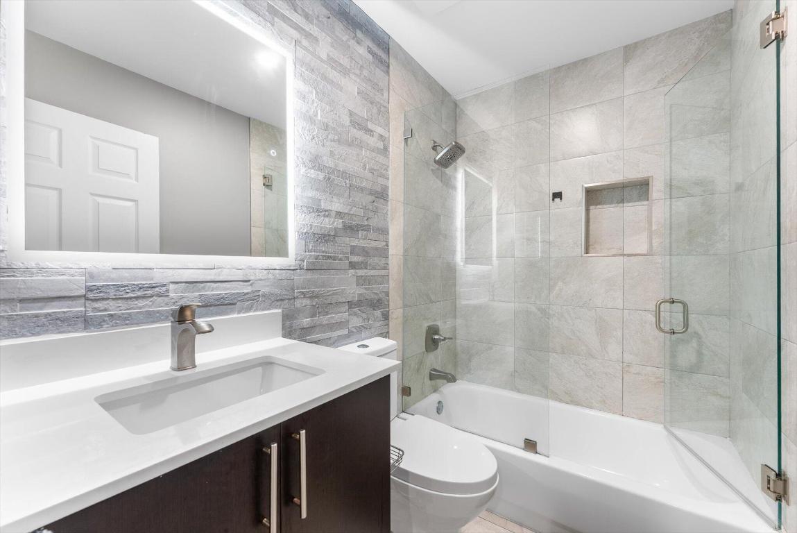 Eagle's Cay - Residential