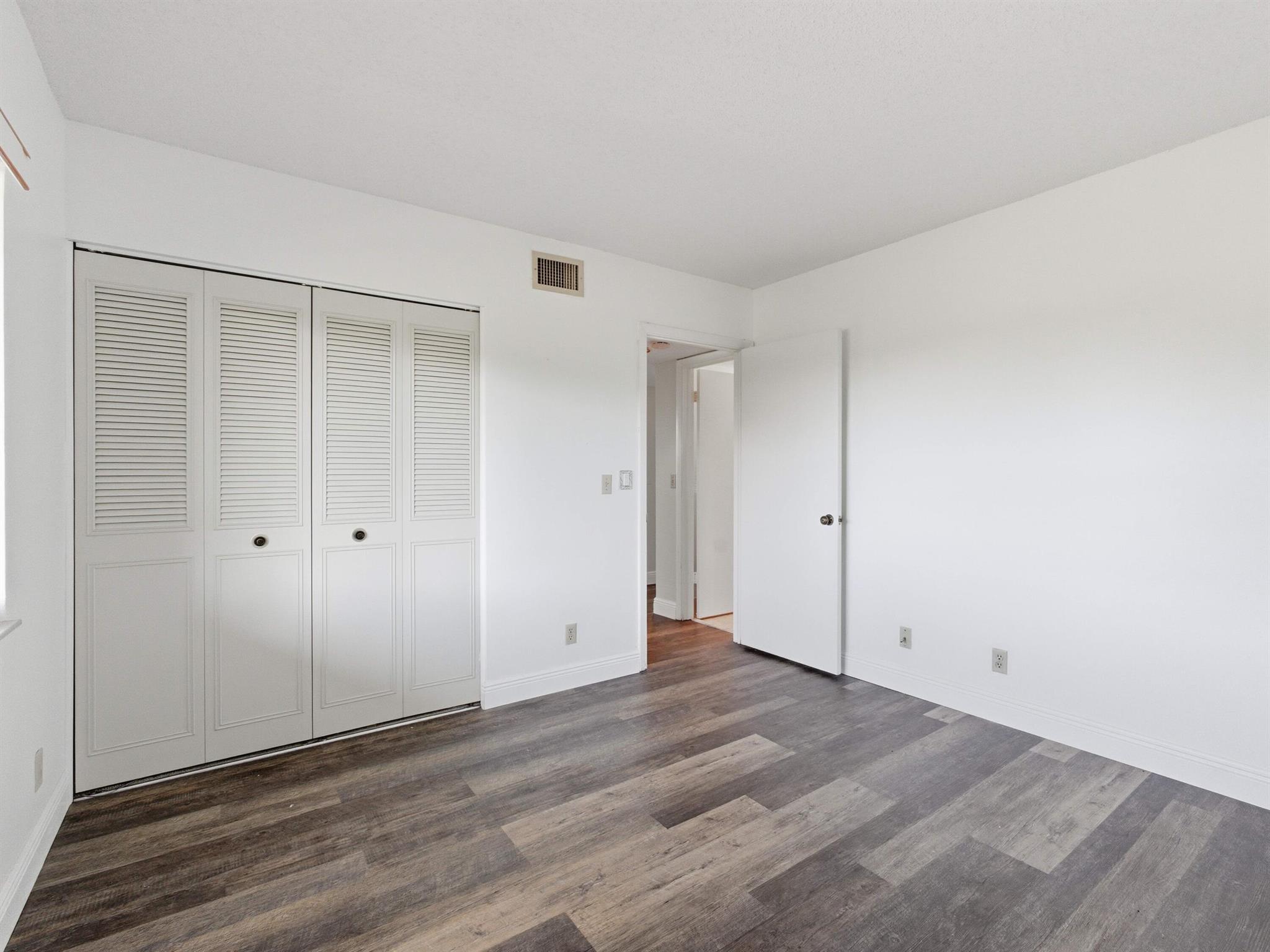 HUNTINGTON LAKES SEC ONE - Residential