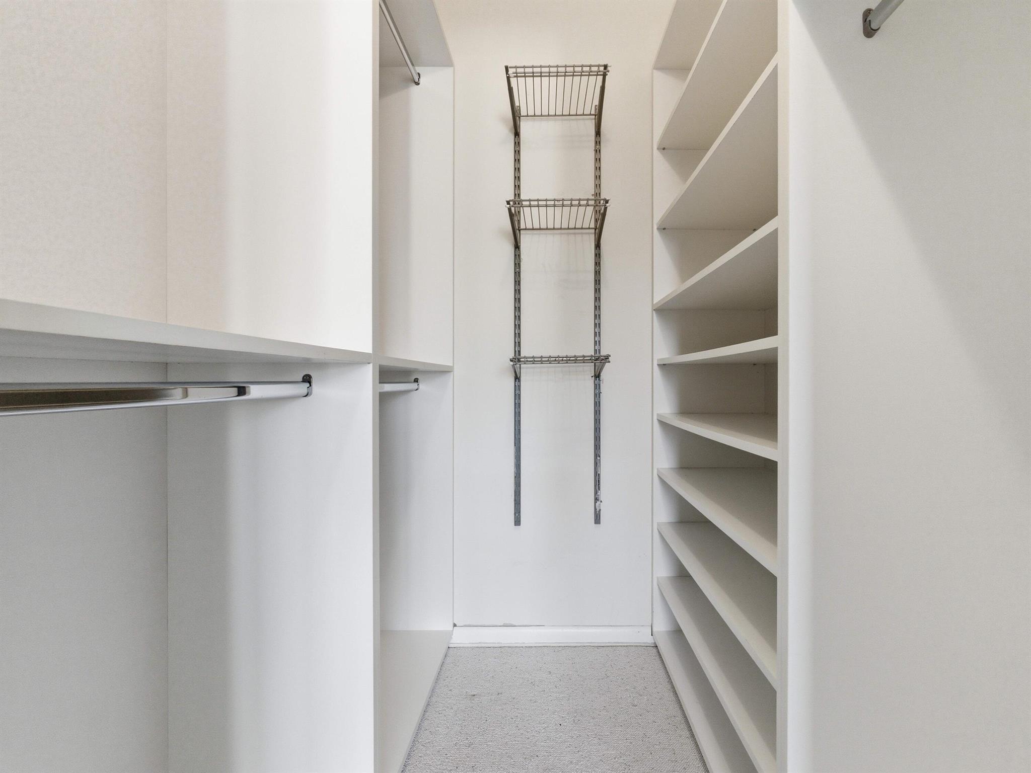 HUNTINGTON LAKES SEC ONE - Residential