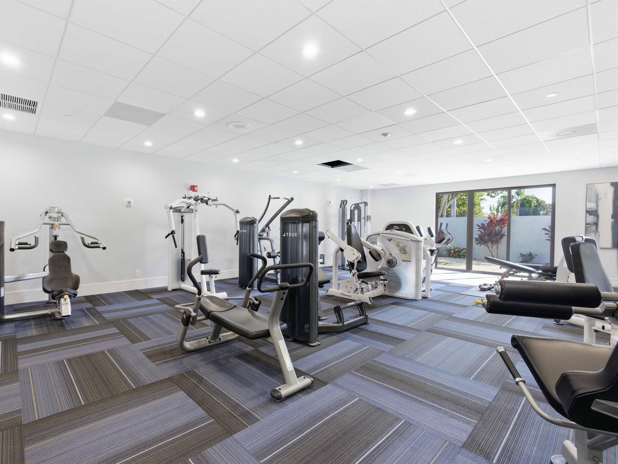 HUNTINGTON LAKES SEC ONE - Residential