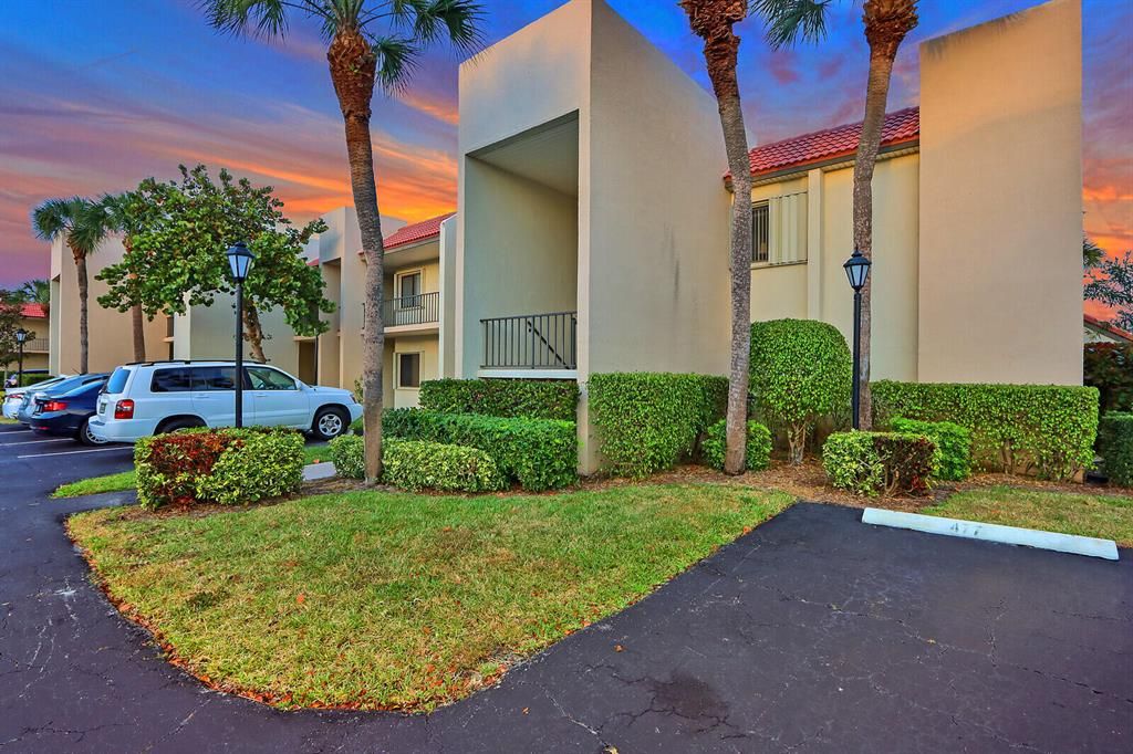 Photo of 1605 S Us Highway 1 #102v5, Jupiter, FL 33477 (MLS # R10788161)