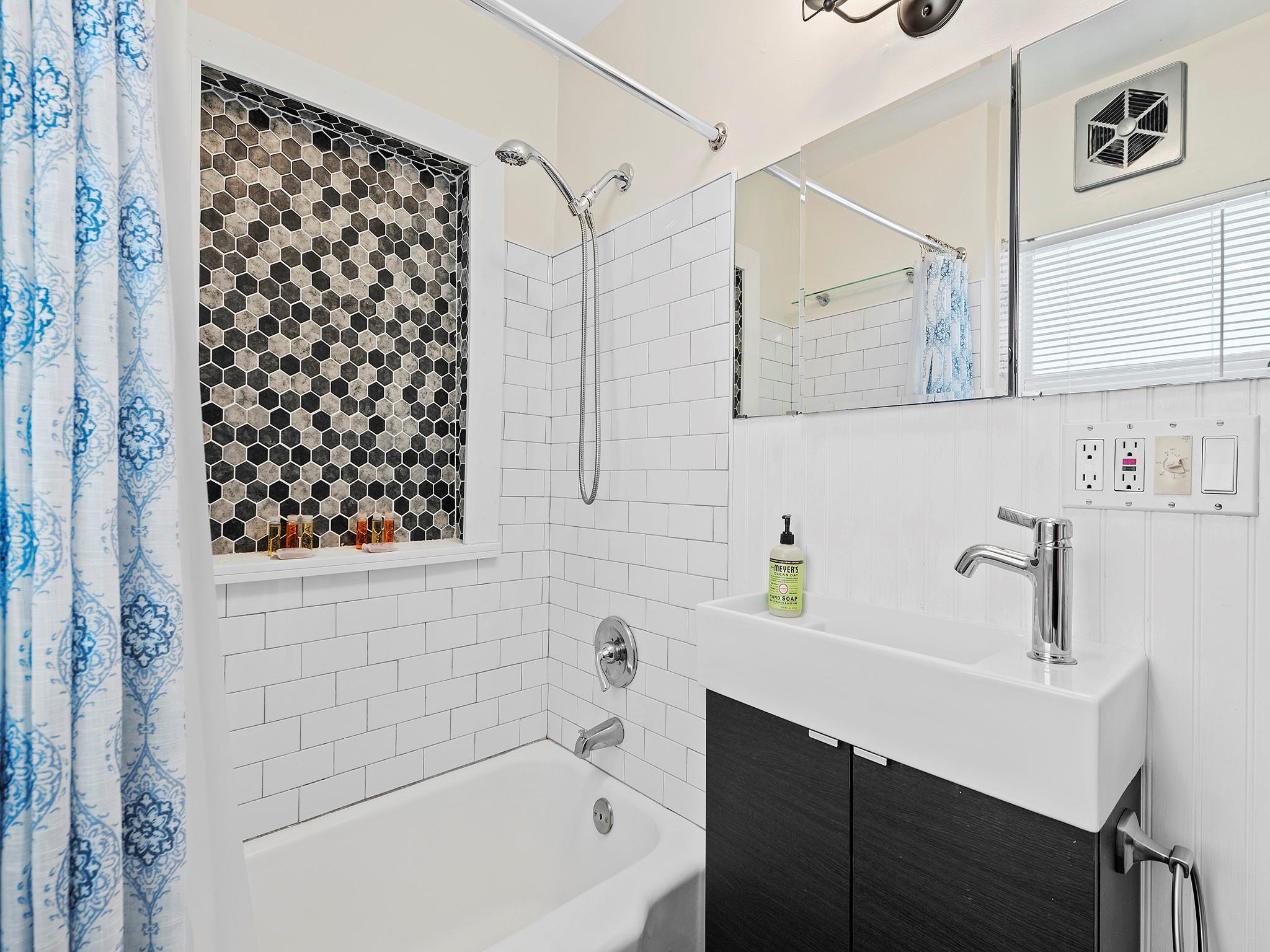 The L-A-W 80-30 B - Residential Lease