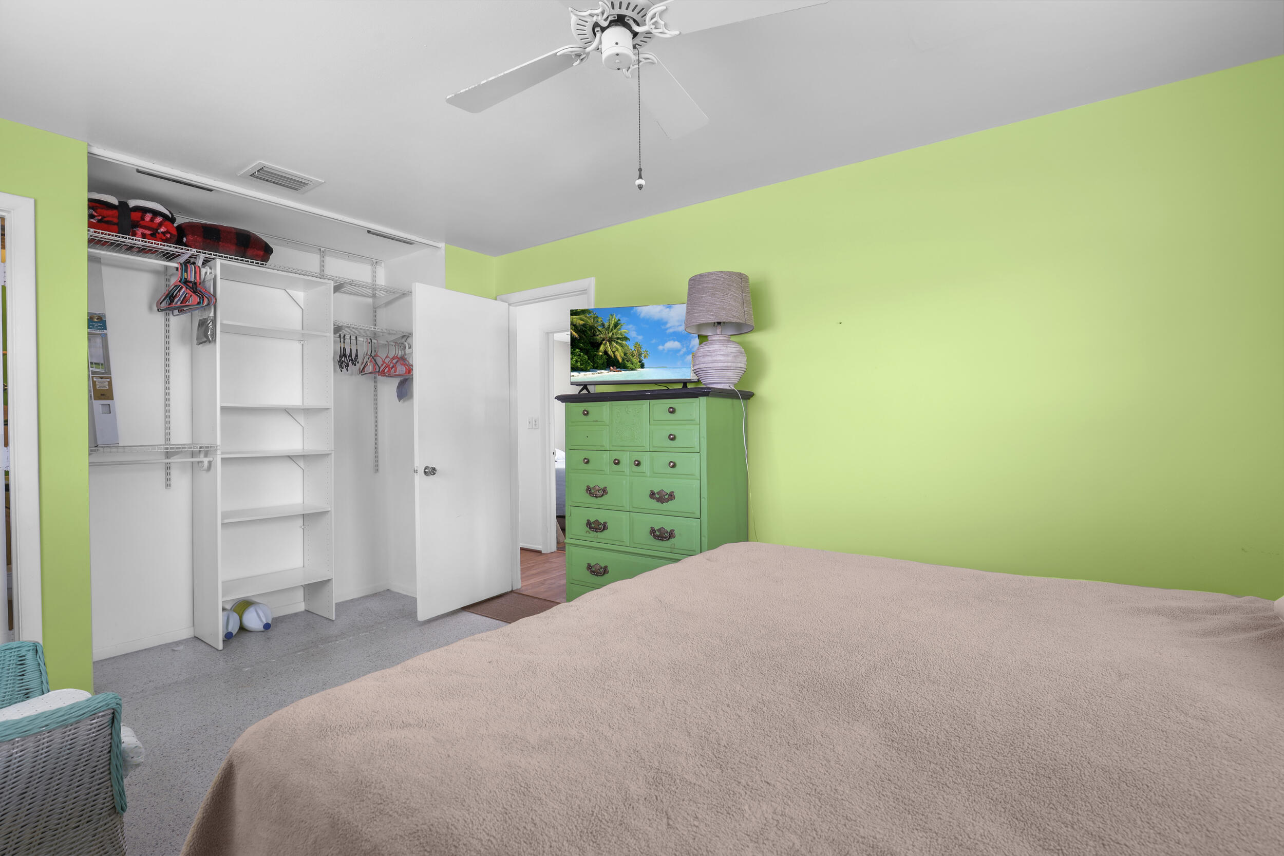 PALM BEACH SQUARE UNIT 5 - Residential Lease