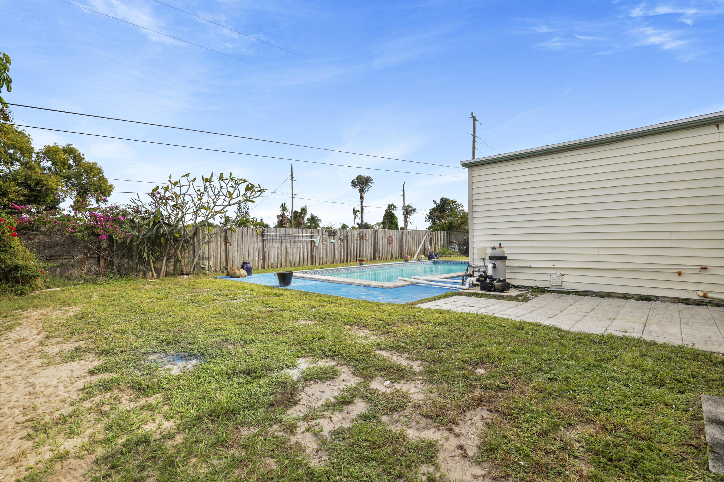 PALM BEACH SQUARE UNIT 5 - Residential Lease