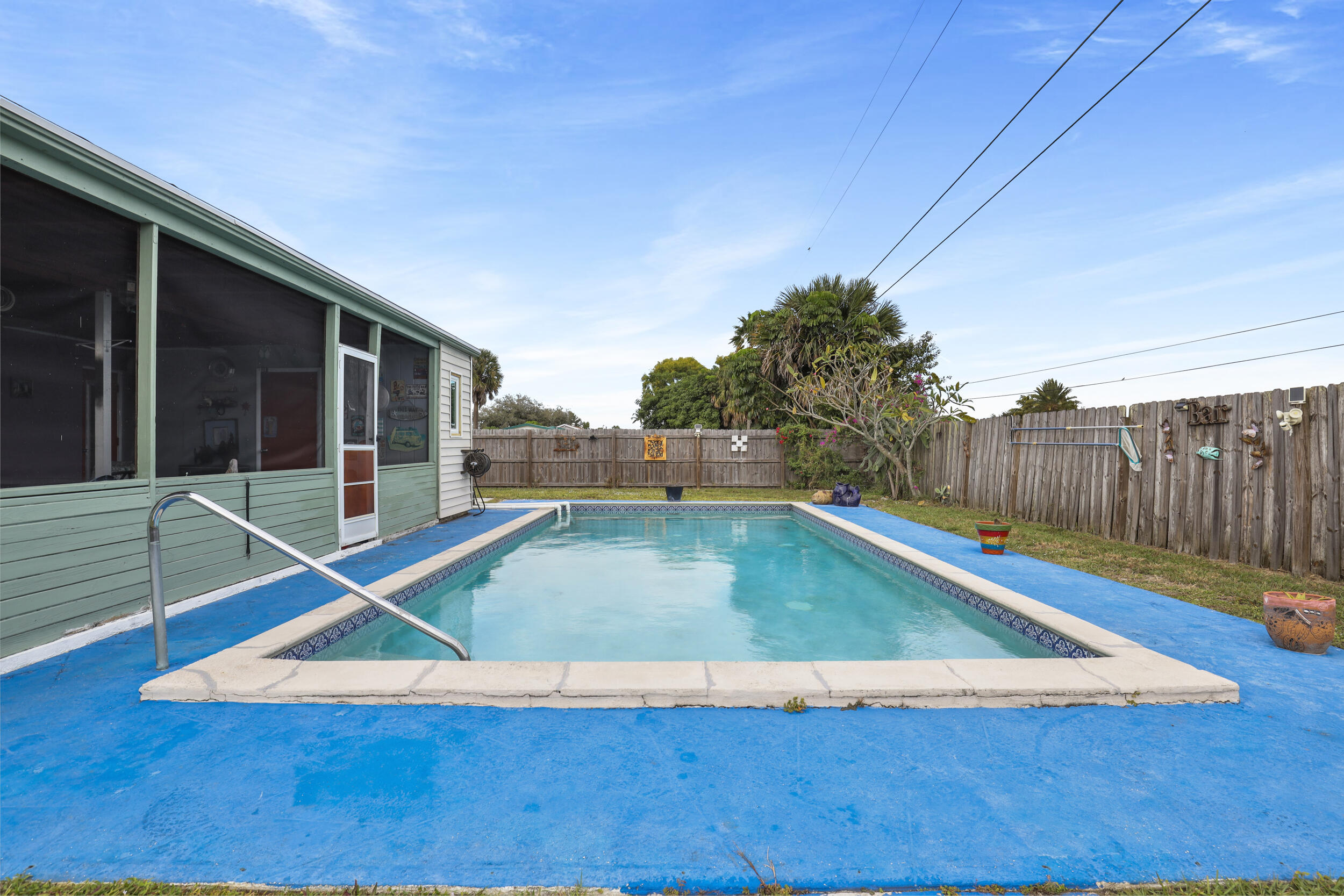 PALM BEACH SQUARE UNIT 5 - Residential Lease