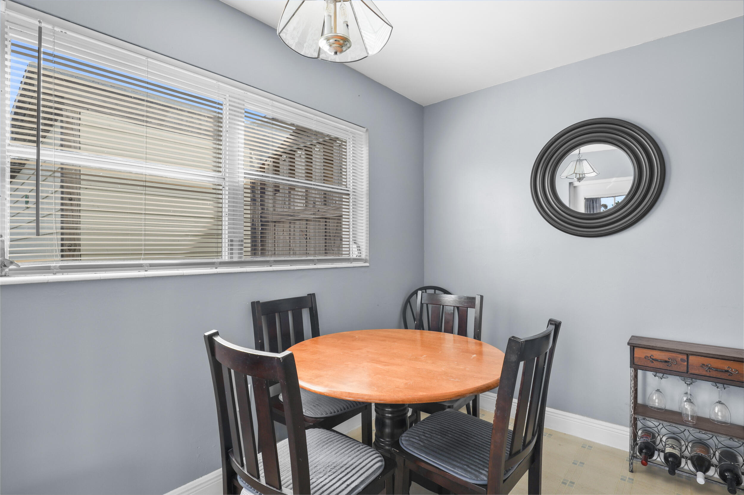 PALM BEACH SQUARE UNIT 5 - Residential Lease