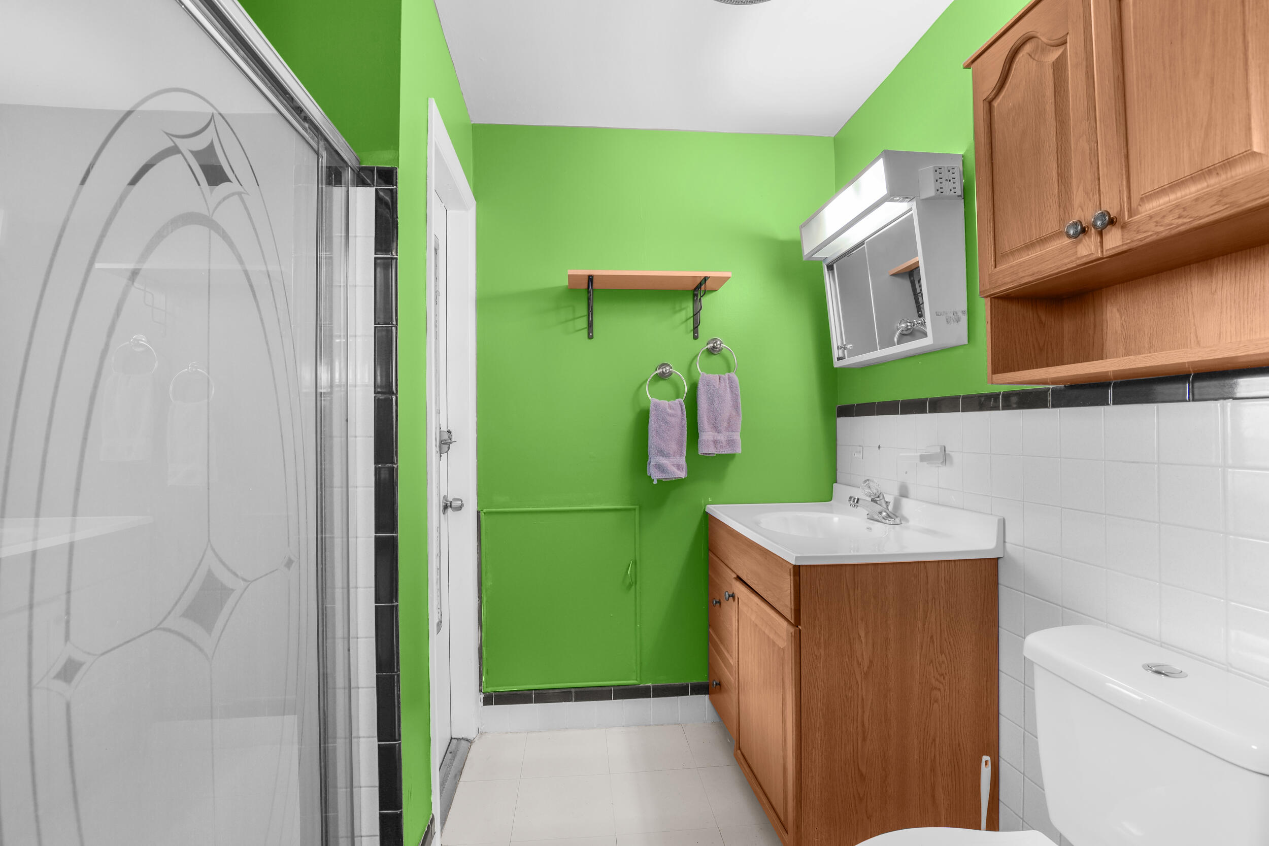 PALM BEACH SQUARE UNIT 5 - Residential Lease