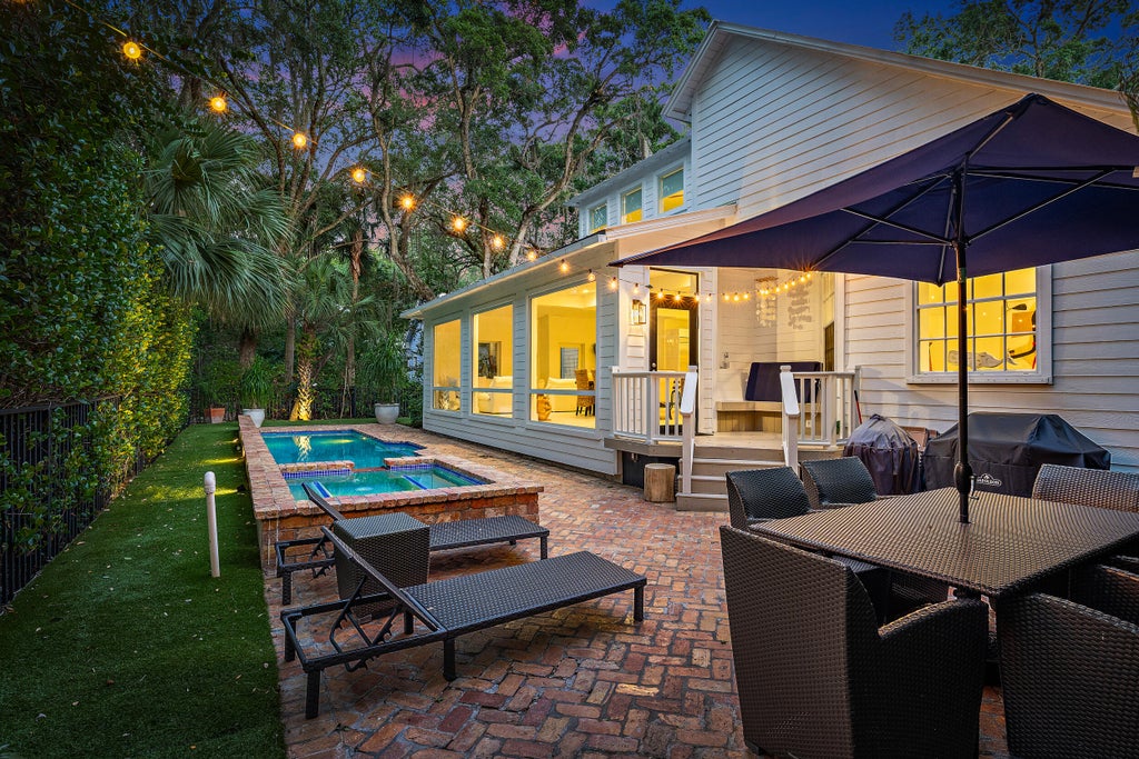 Photo of 2605 Natures Way, Palm Beach Gardens, FL 33410 (MLS # B26013387)