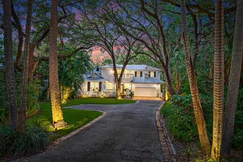 Photo of 2605 Natures Way, Palm Beach Gardens, FL 33410 (MLS # B26013387)