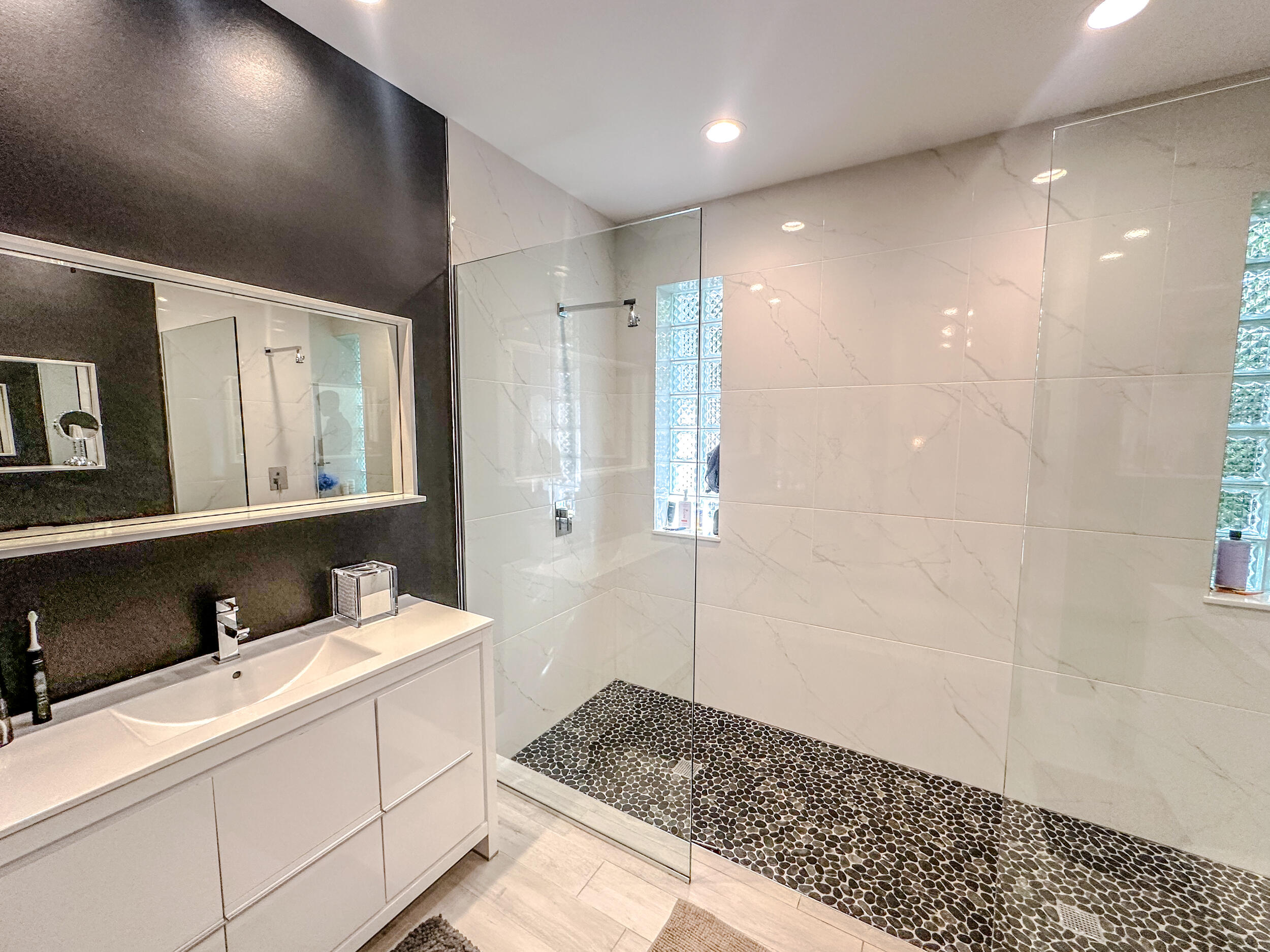 NATURES HIDEAWAY - Residential