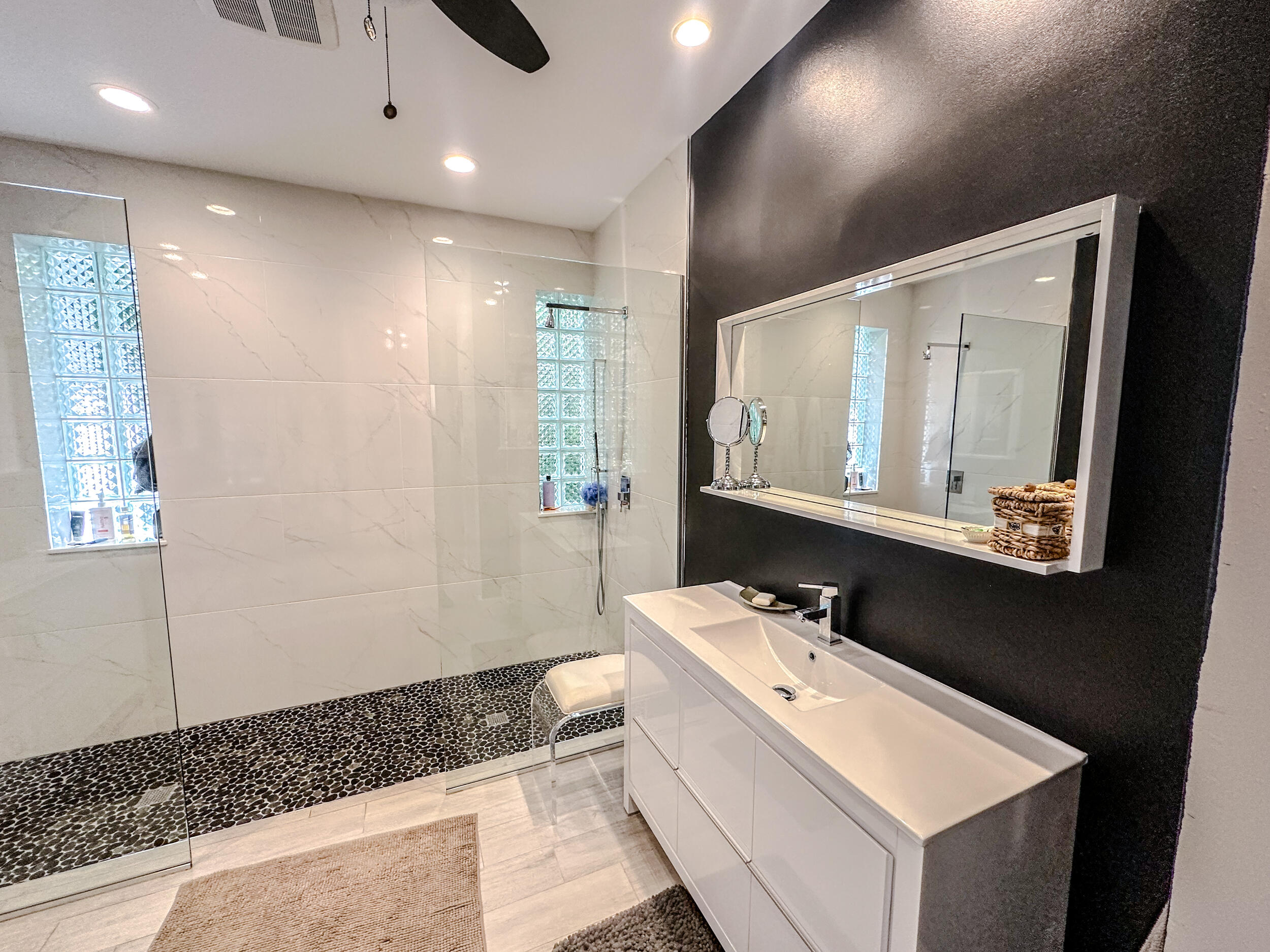 NATURES HIDEAWAY - Residential