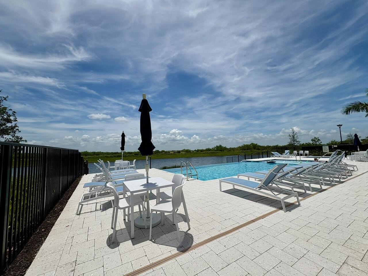 SOUTHERN GROVE PARCEL 28 - Residential