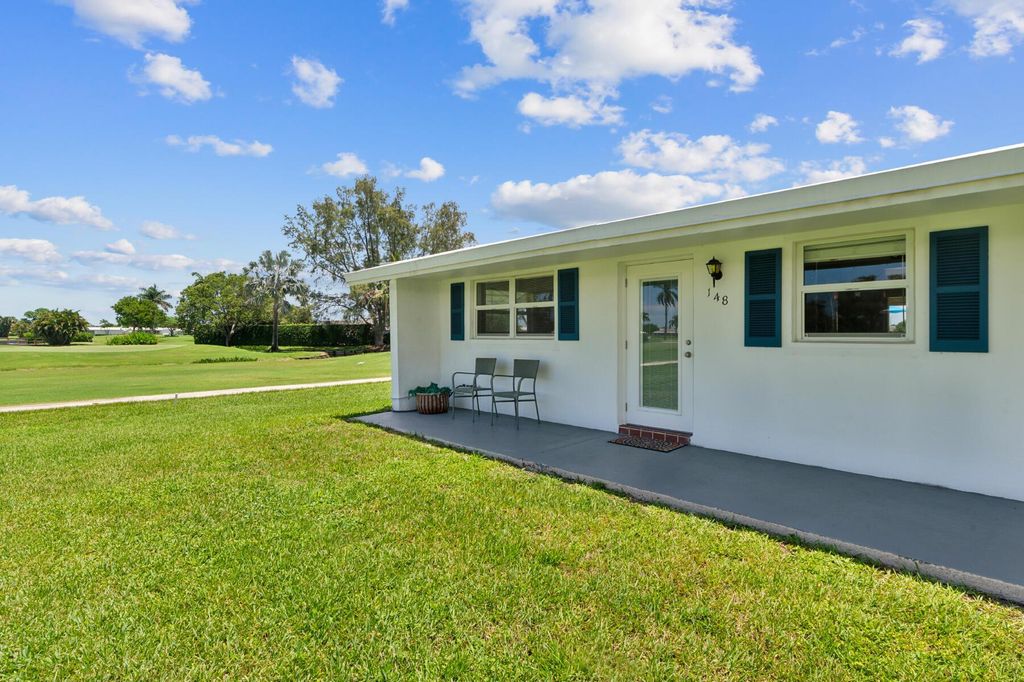 Photo of 300 SW Golfview Terrace #148, Boynton Beach, FL 33426 (MLS # R11001395)