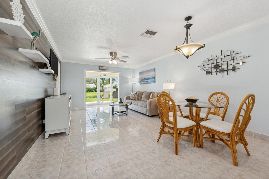 Photo of 300 SW Golfview Terrace #148, Boynton Beach, FL 33426 (MLS # R11001395)