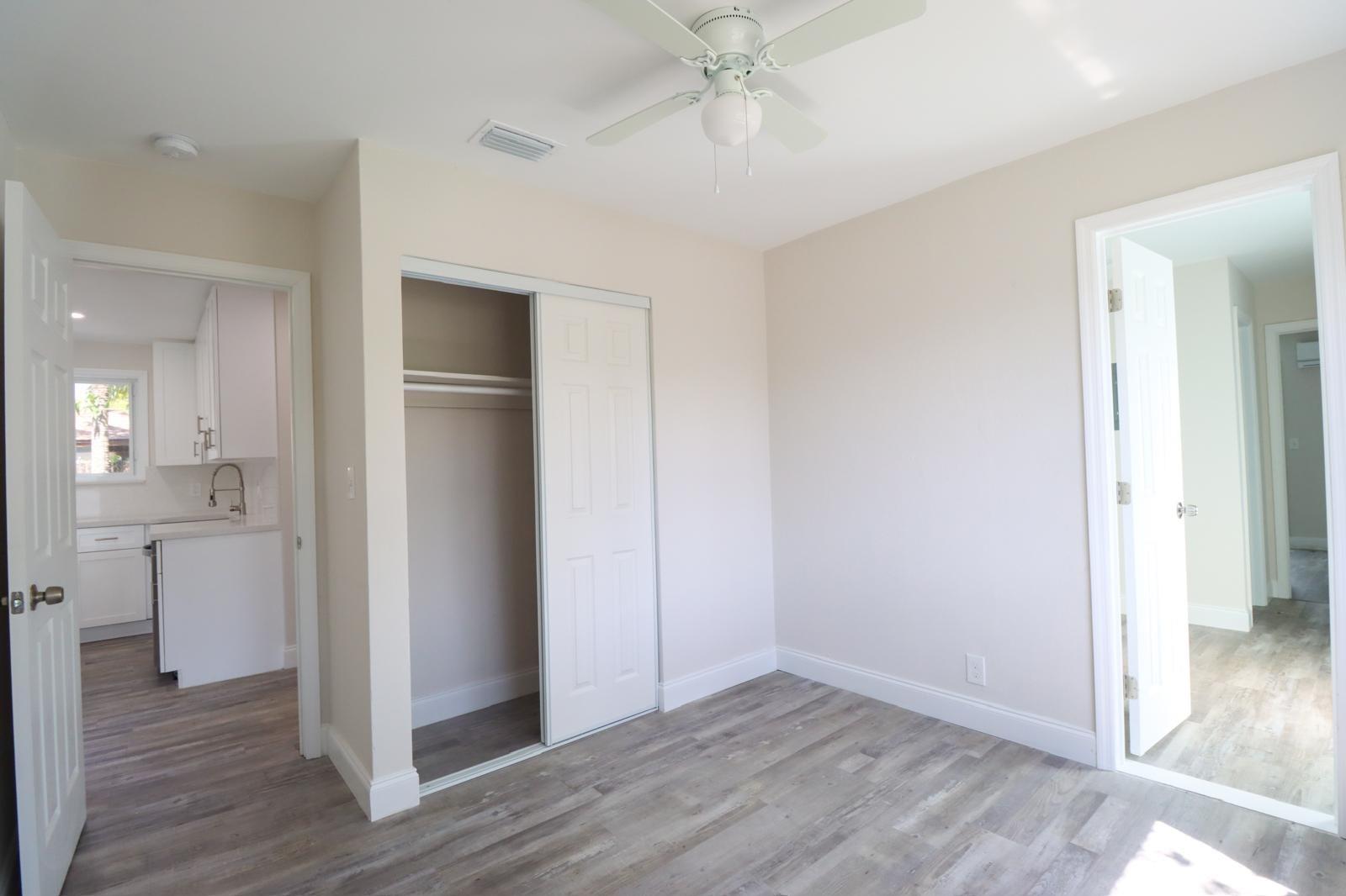 Broadview Country Club Es - Residential