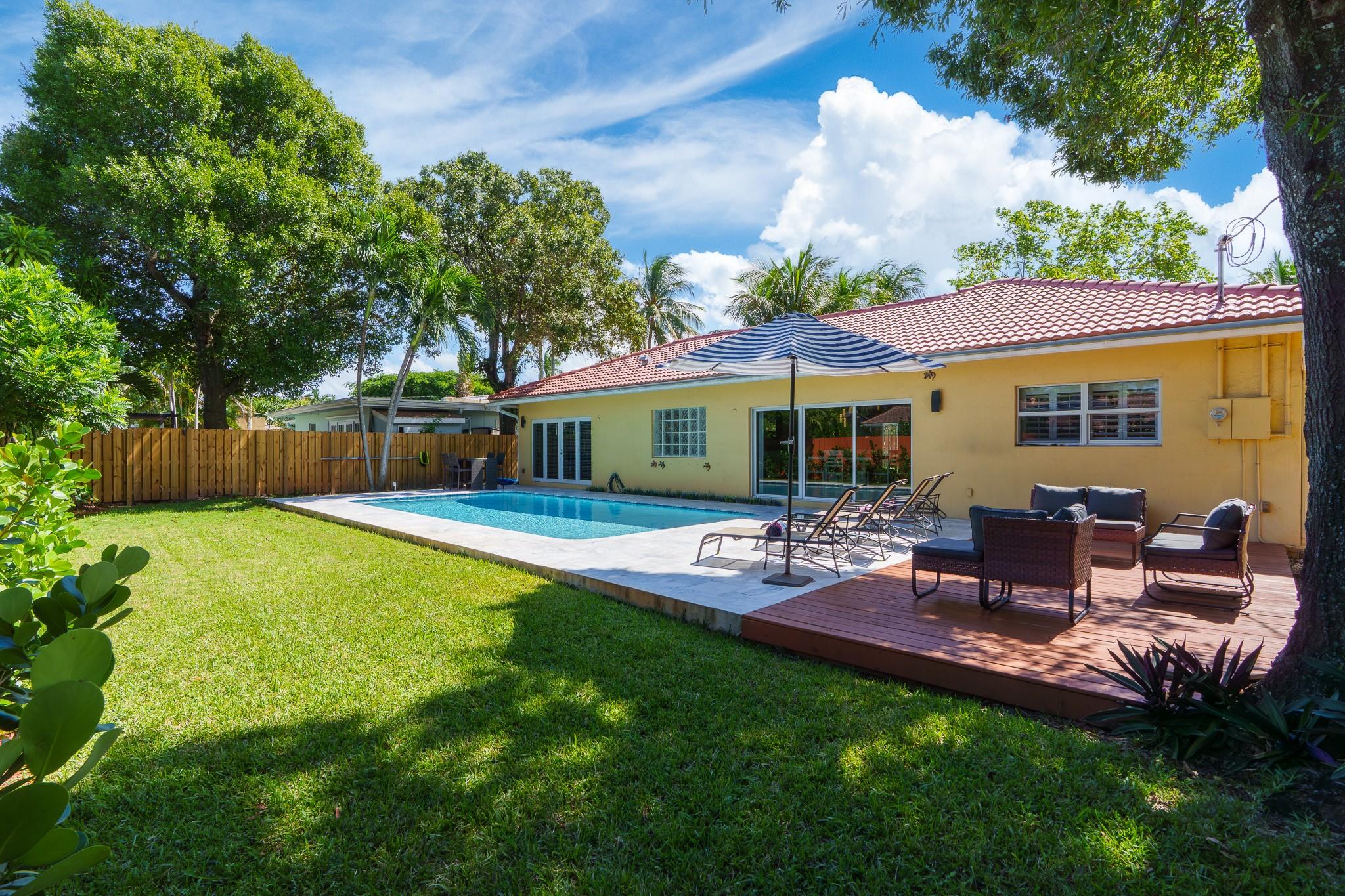 MIDDLE RIVER ESTATES - Residential