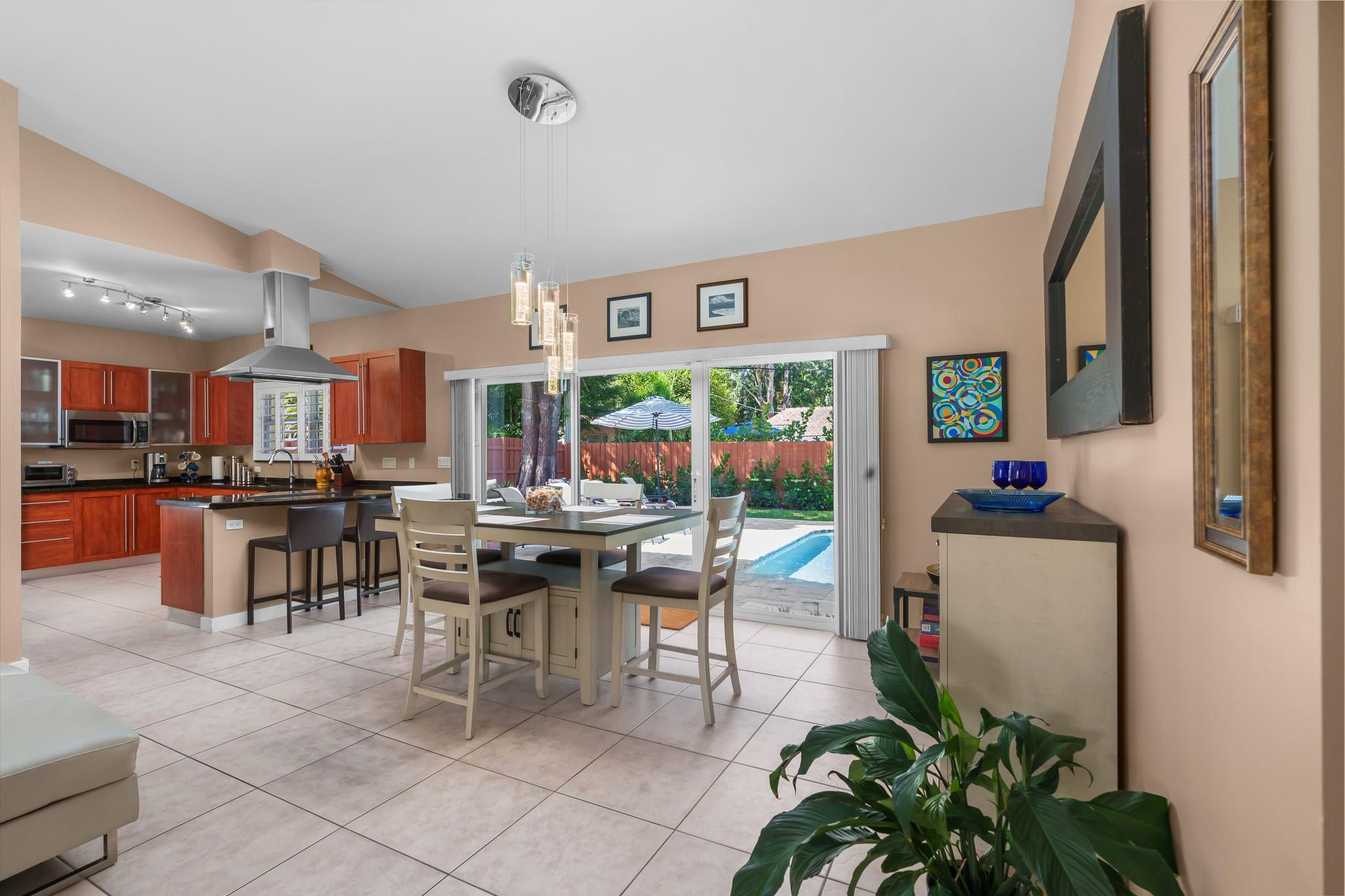 MIDDLE RIVER ESTATES - Residential