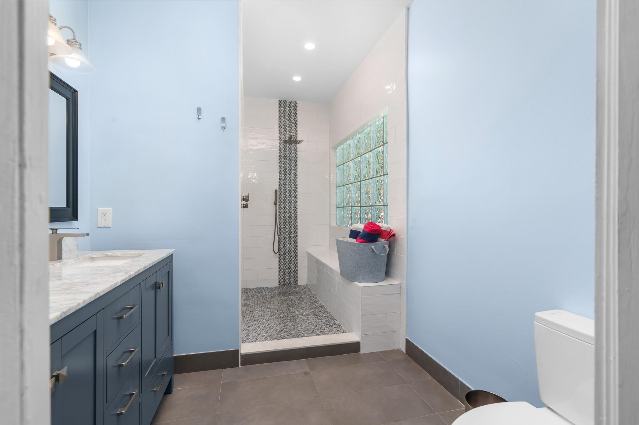 MIDDLE RIVER ESTATES - Residential