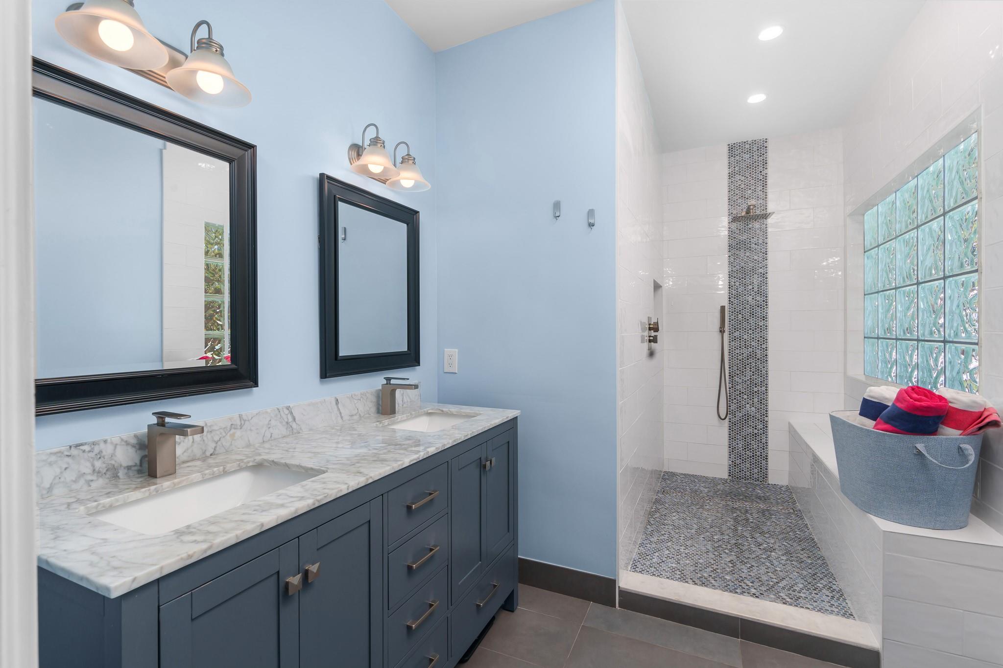 MIDDLE RIVER ESTATES - Residential