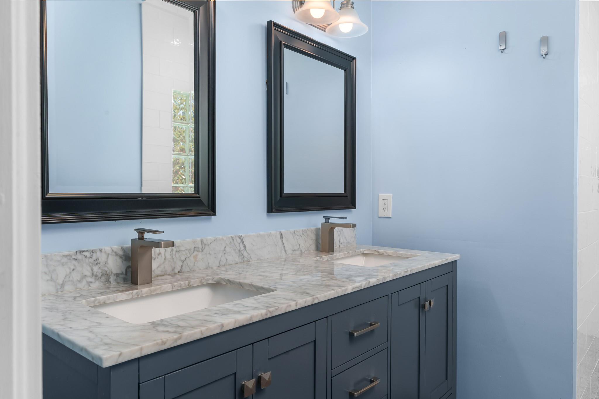 MIDDLE RIVER ESTATES - Residential