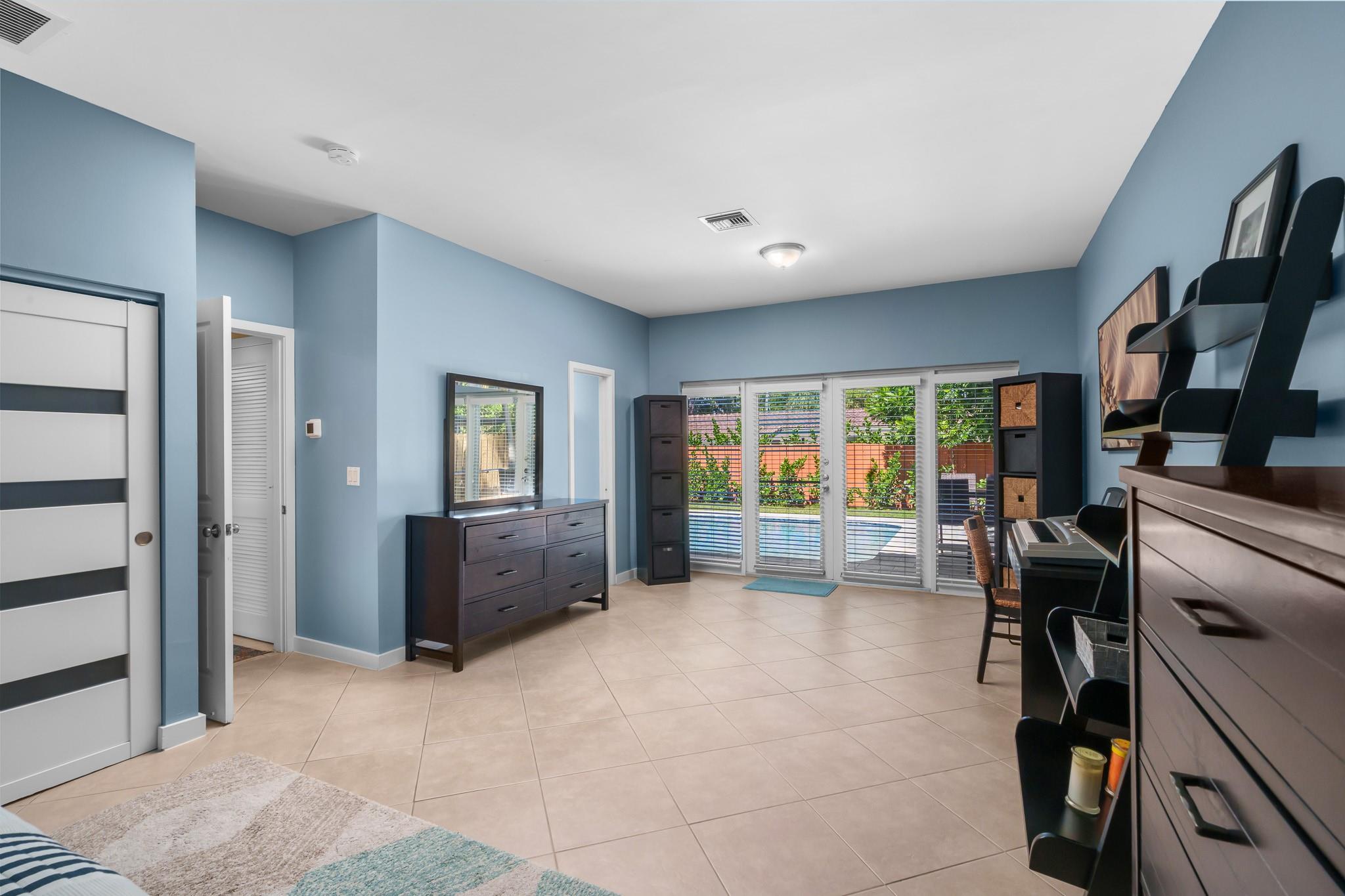 MIDDLE RIVER ESTATES - Residential