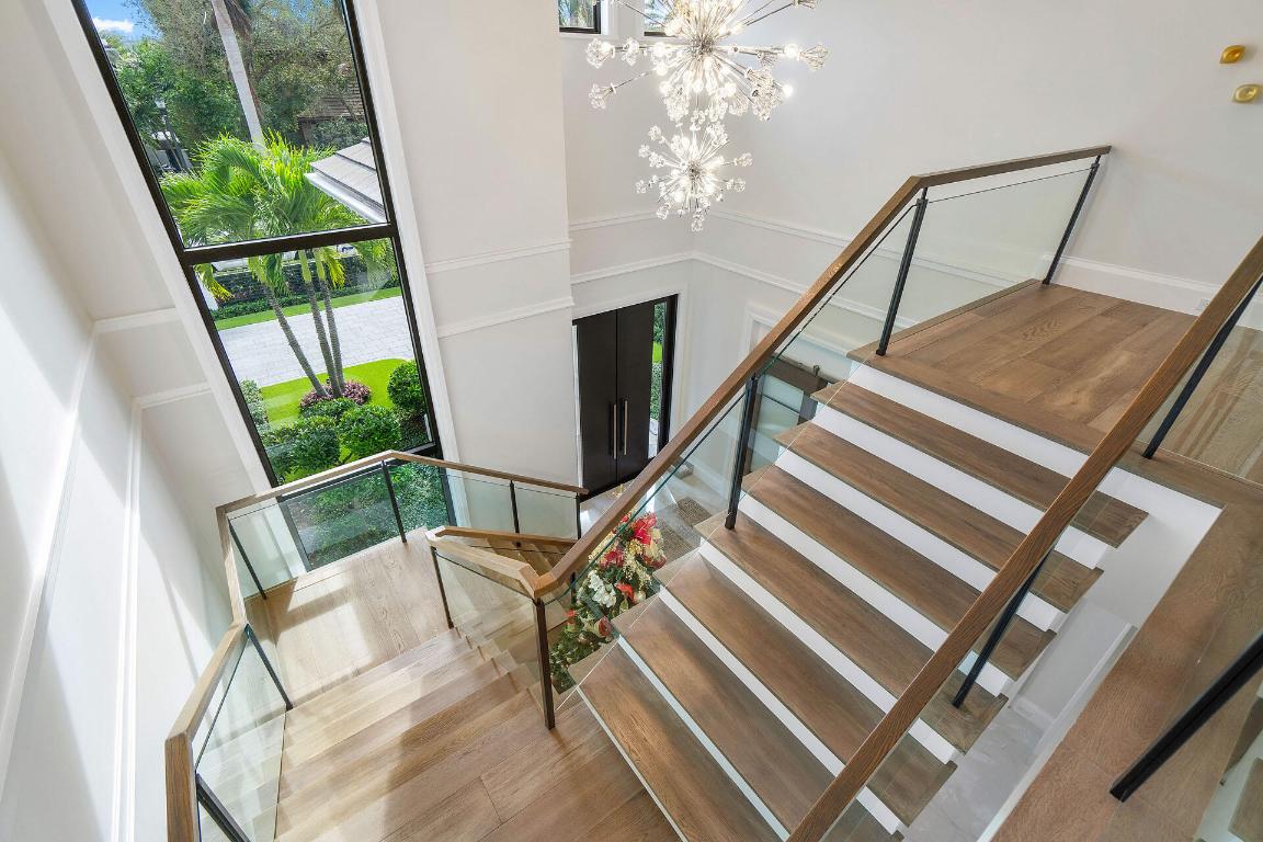 ROYAL PALM YACHT & COUNTRY CLUB - Residential