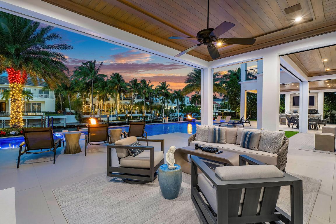 ROYAL PALM YACHT & COUNTRY CLUB - Residential