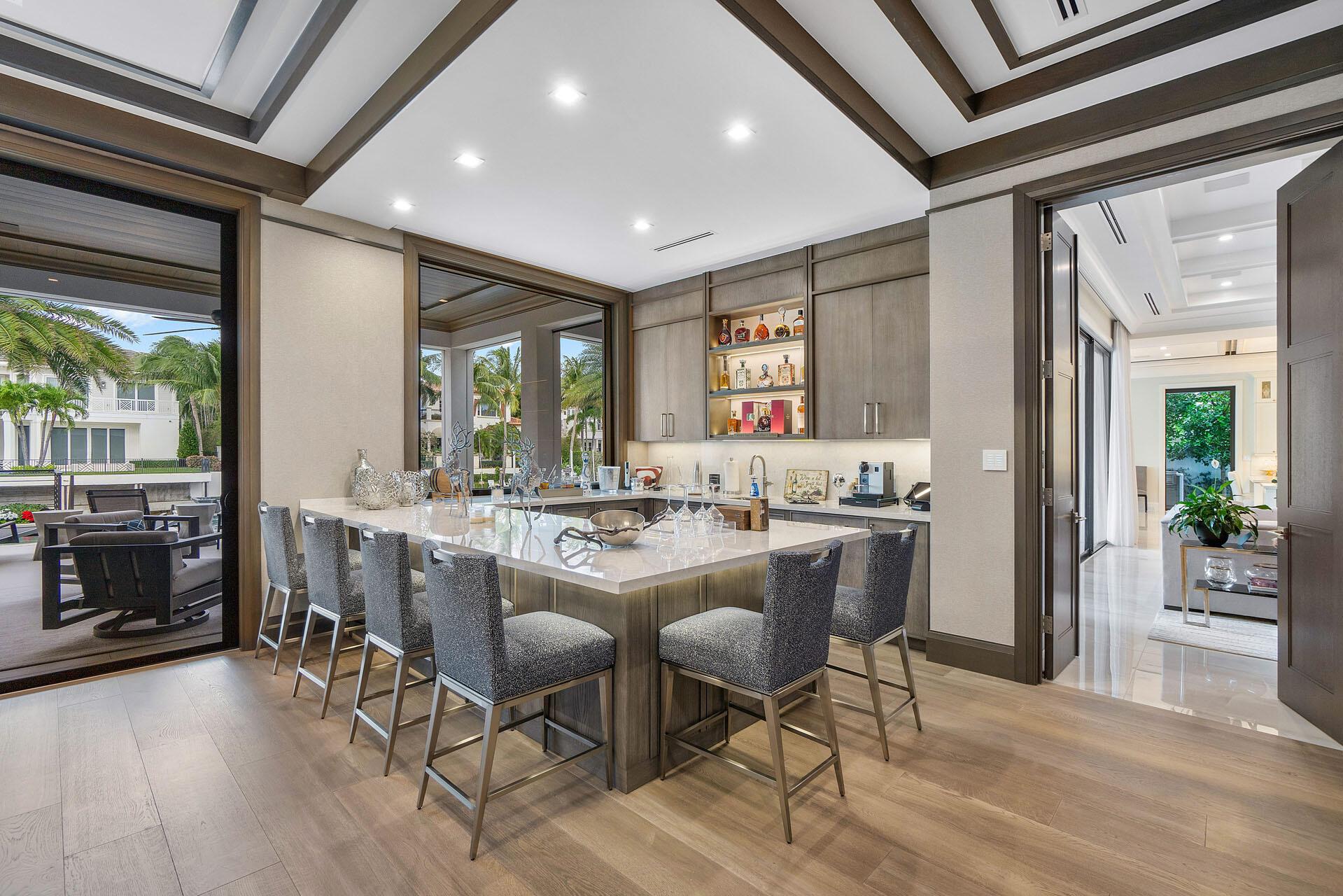 ROYAL PALM YACHT & COUNTR - Residential