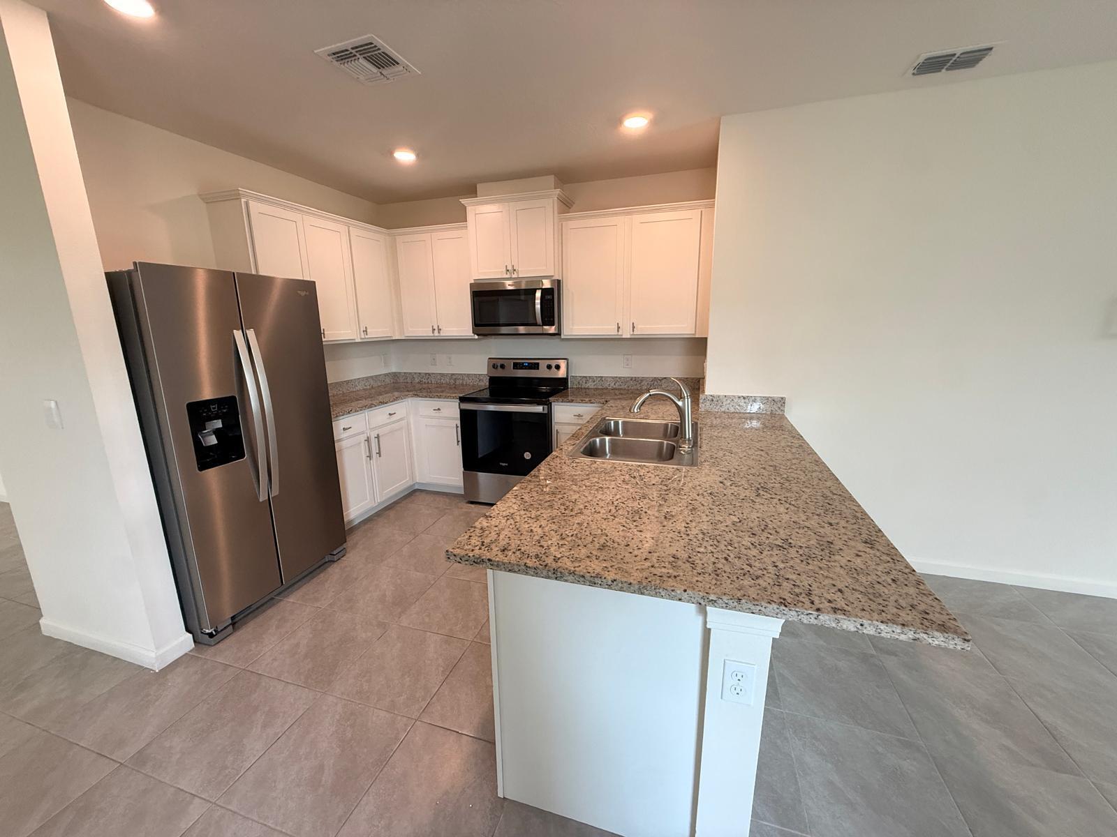 VERANO SOUTH PUD 1 - POD G - PLAT NO. 1 - Residential Lease