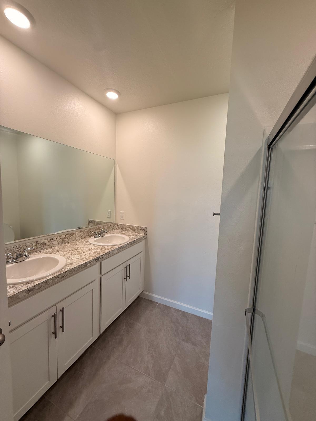 VERANO SOUTH PUD 1 - POD G - PLAT NO. 1 - Residential Lease