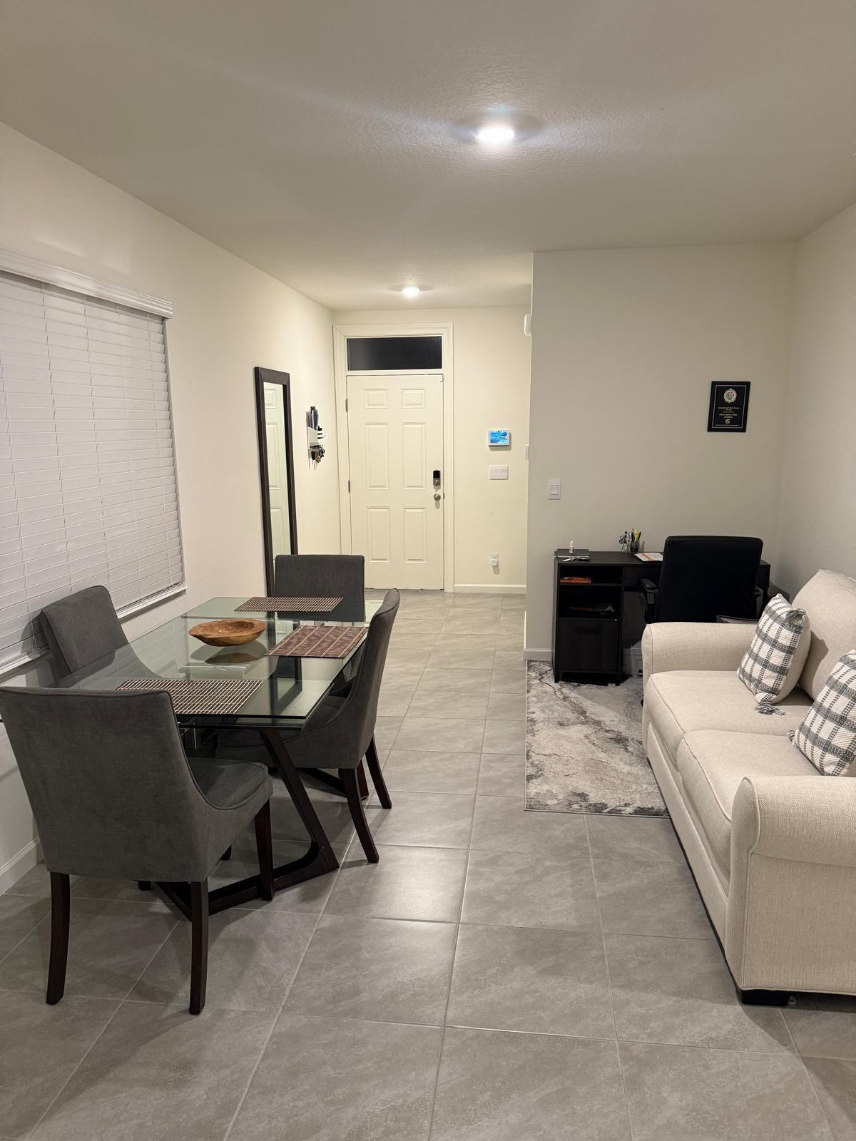 VERANO SOUTH PUD 1 - POD G - PLAT NO. 1 - Residential Lease