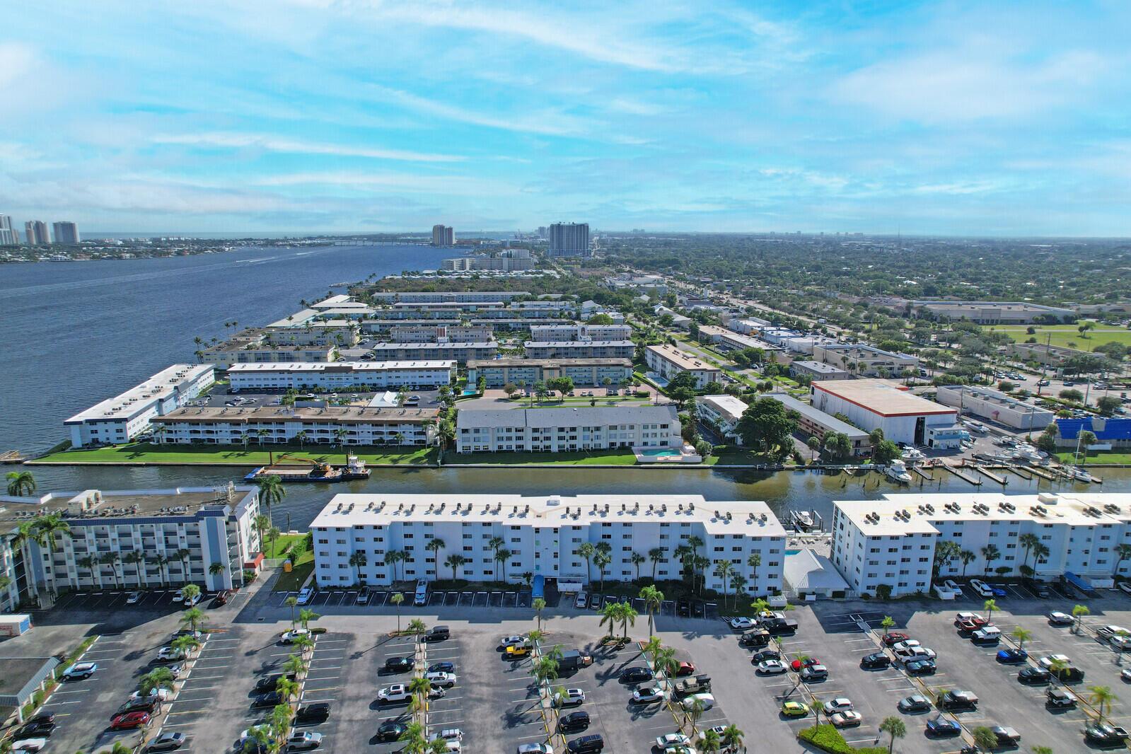 PARADISE VILLAS CONDO - Residential Lease