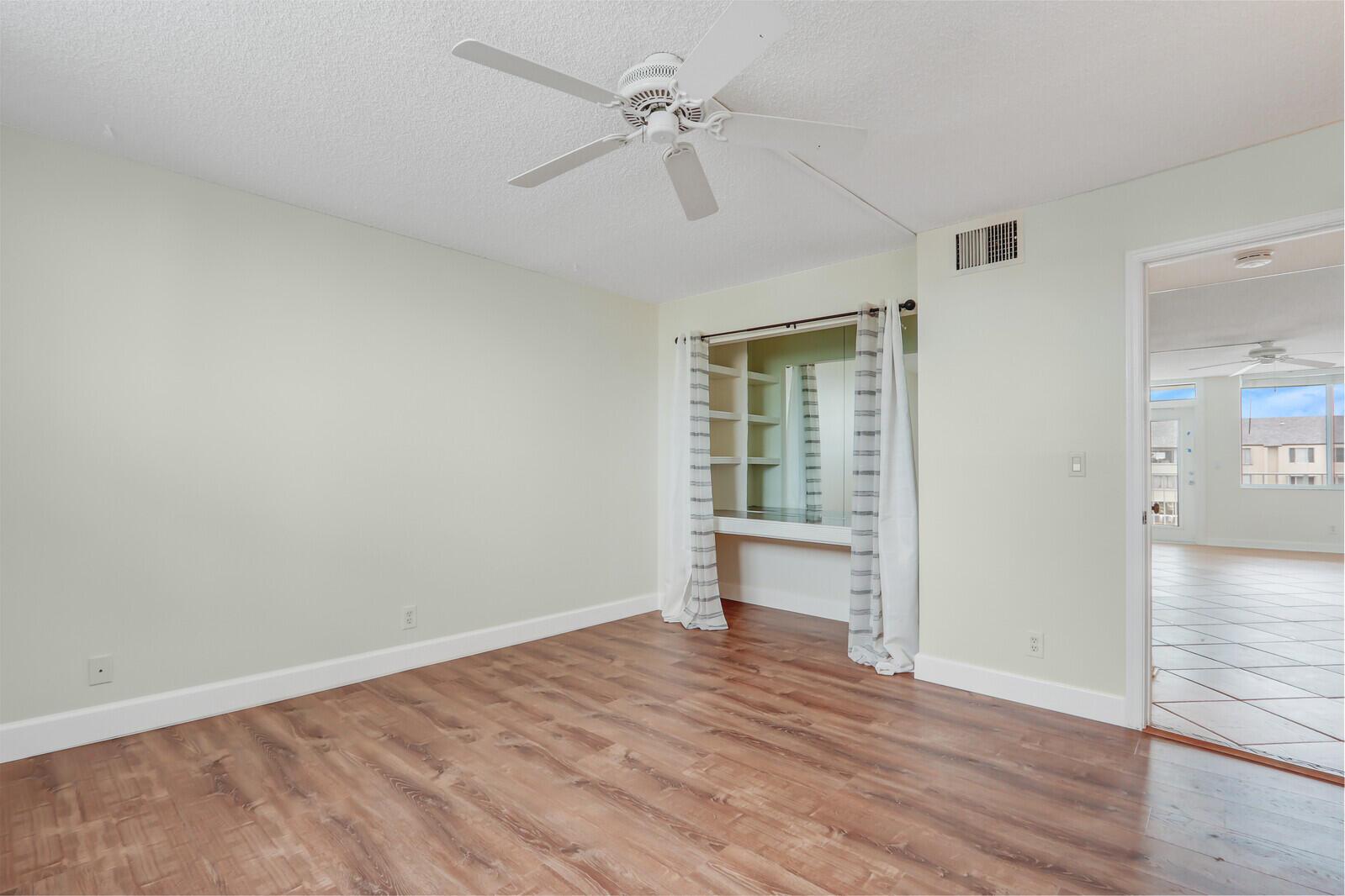 PARADISE VILLAS CONDO - Residential Lease