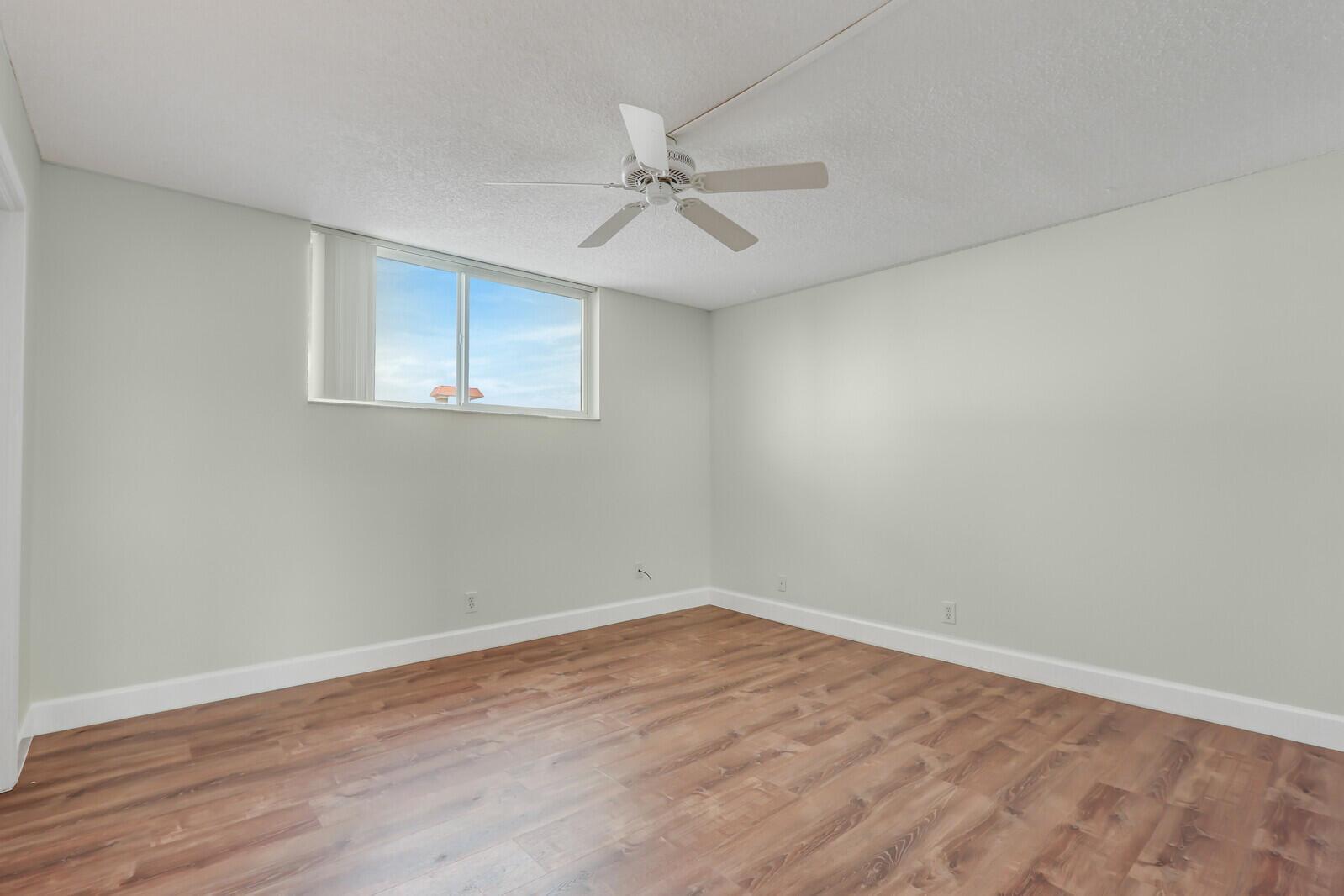 PARADISE VILLAS CONDO - Residential Lease