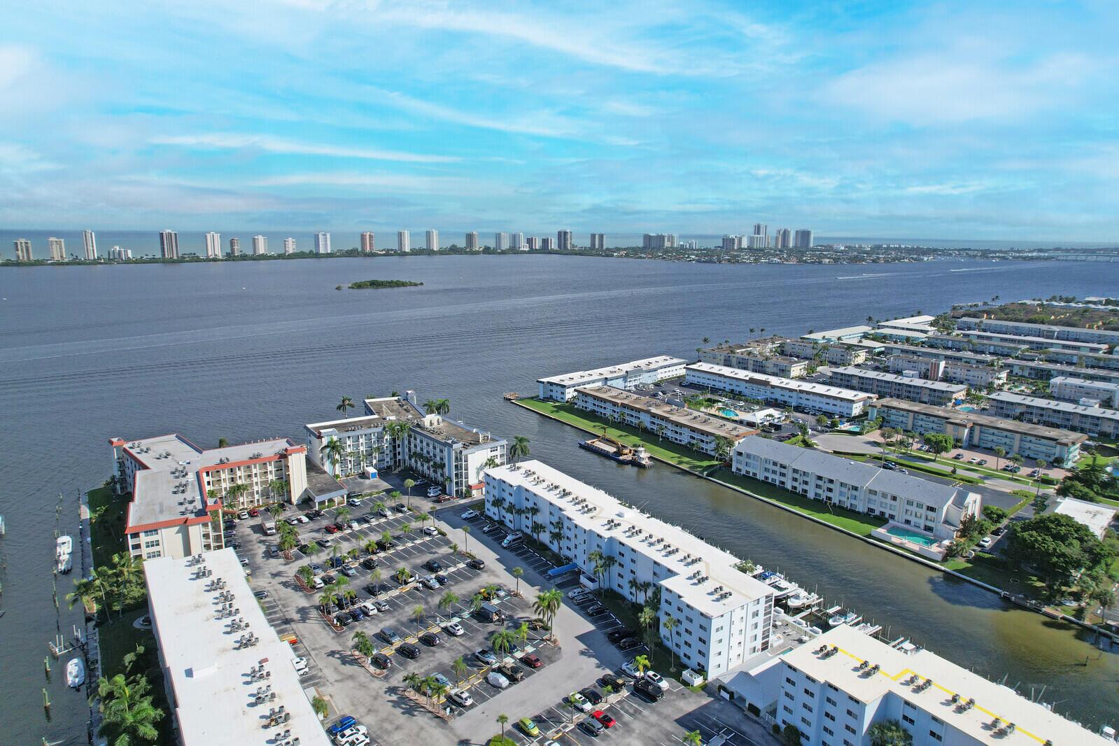 PARADISE VILLAS CONDO - Residential Lease