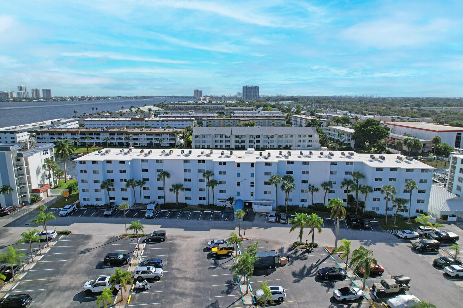 PARADISE VILLAS CONDO - Residential Lease