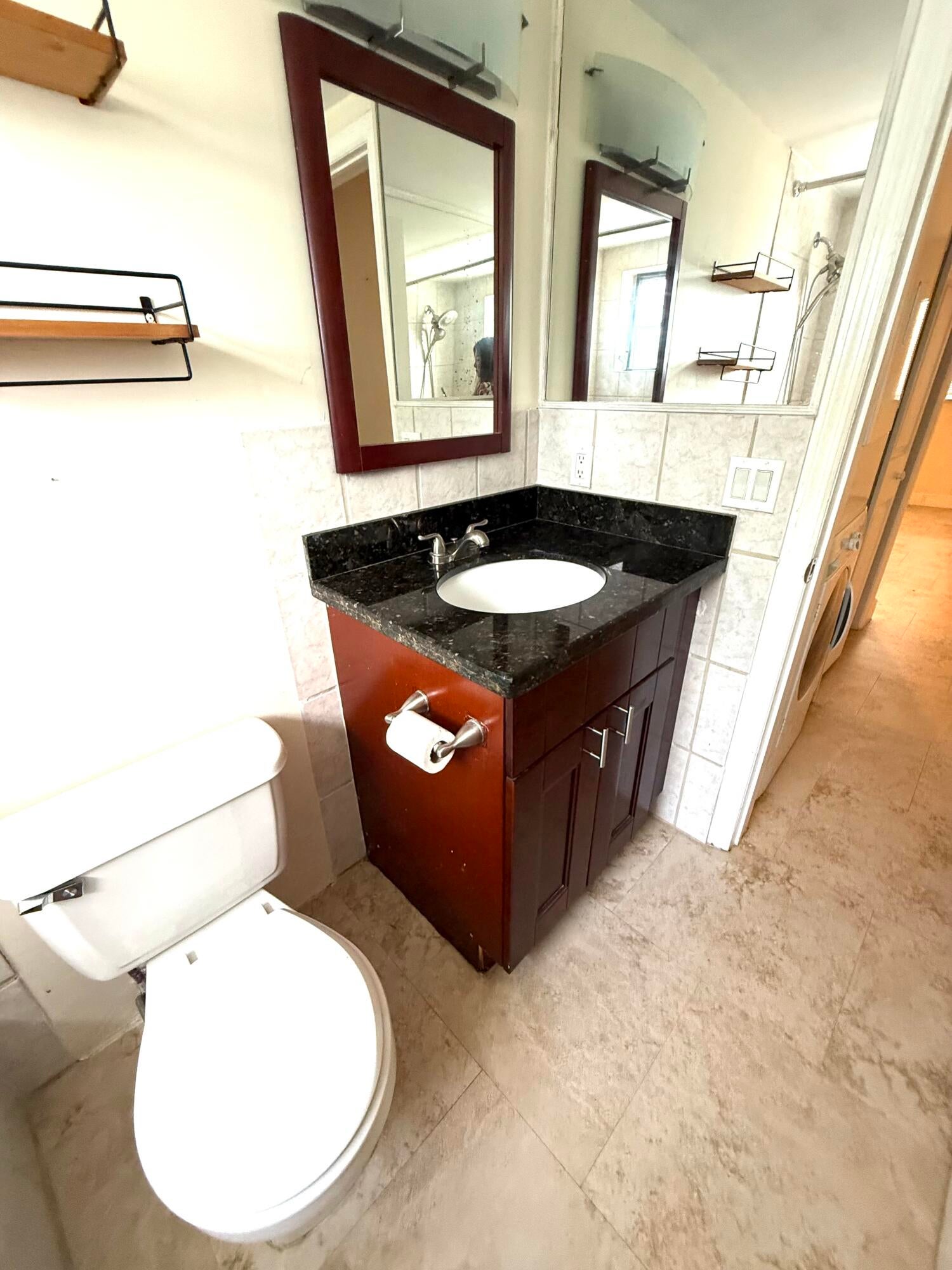 View photos, virtual tours, details... 1100 NE 9TH Avenue 202