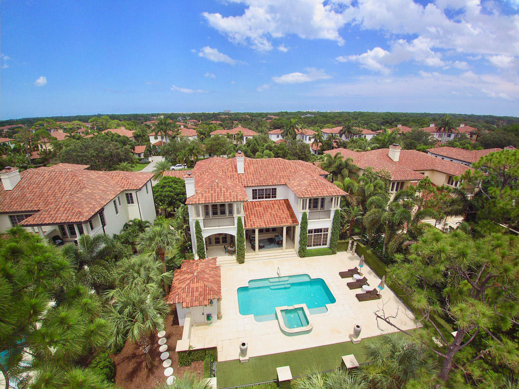 Trump National Golf Club, - Residential