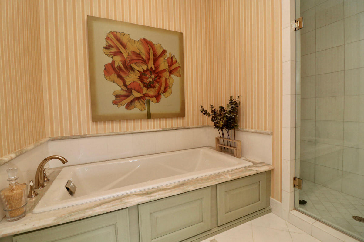 Trump National Golf Club, - Residential