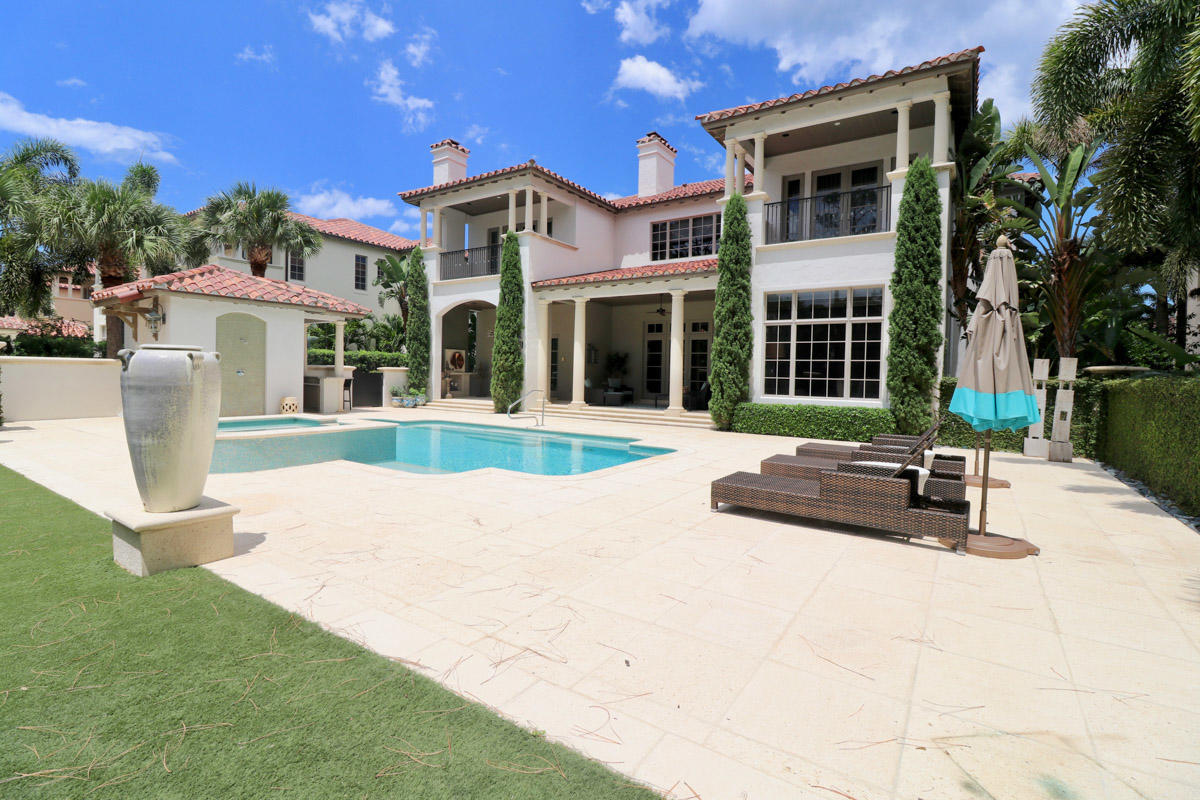 Trump National Golf Club, - Residential