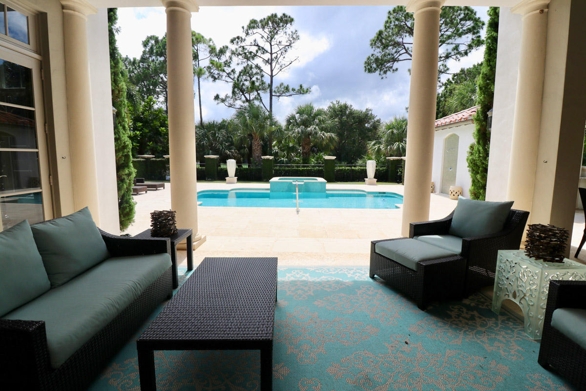 Trump National Golf Club, - Residential