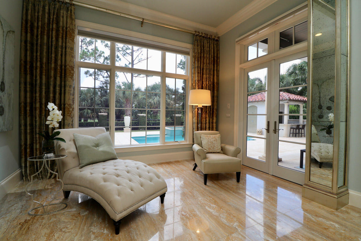 Trump National Golf Club, - Residential