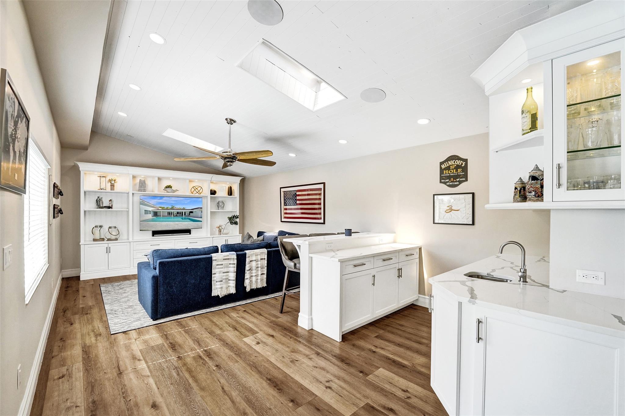 CORAL RIDGE COUNTRY CLUB - Residential