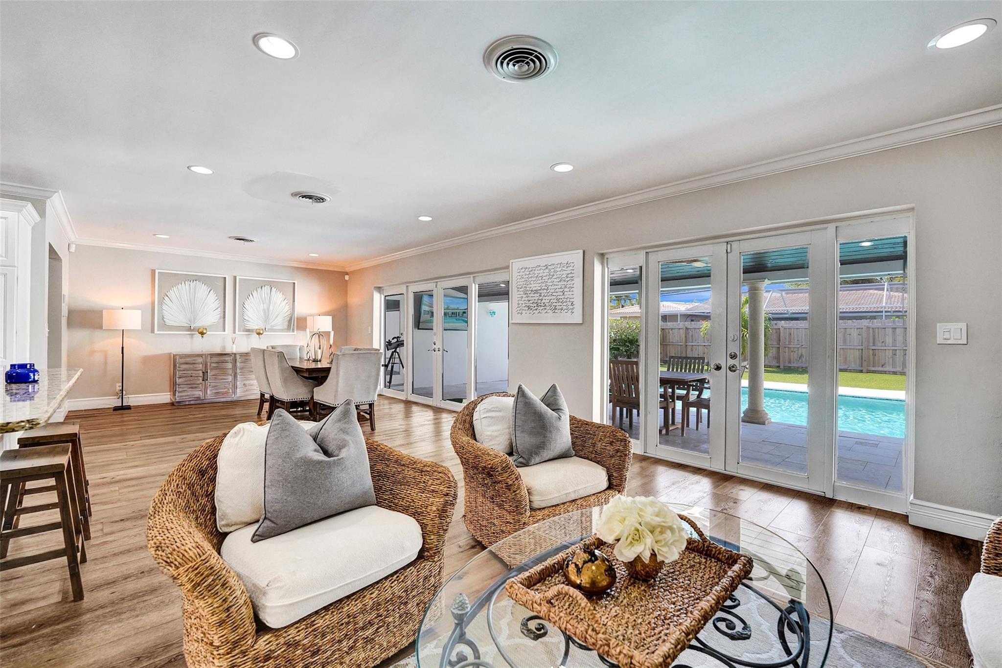 CORAL RIDGE COUNTRY CLUB - Residential