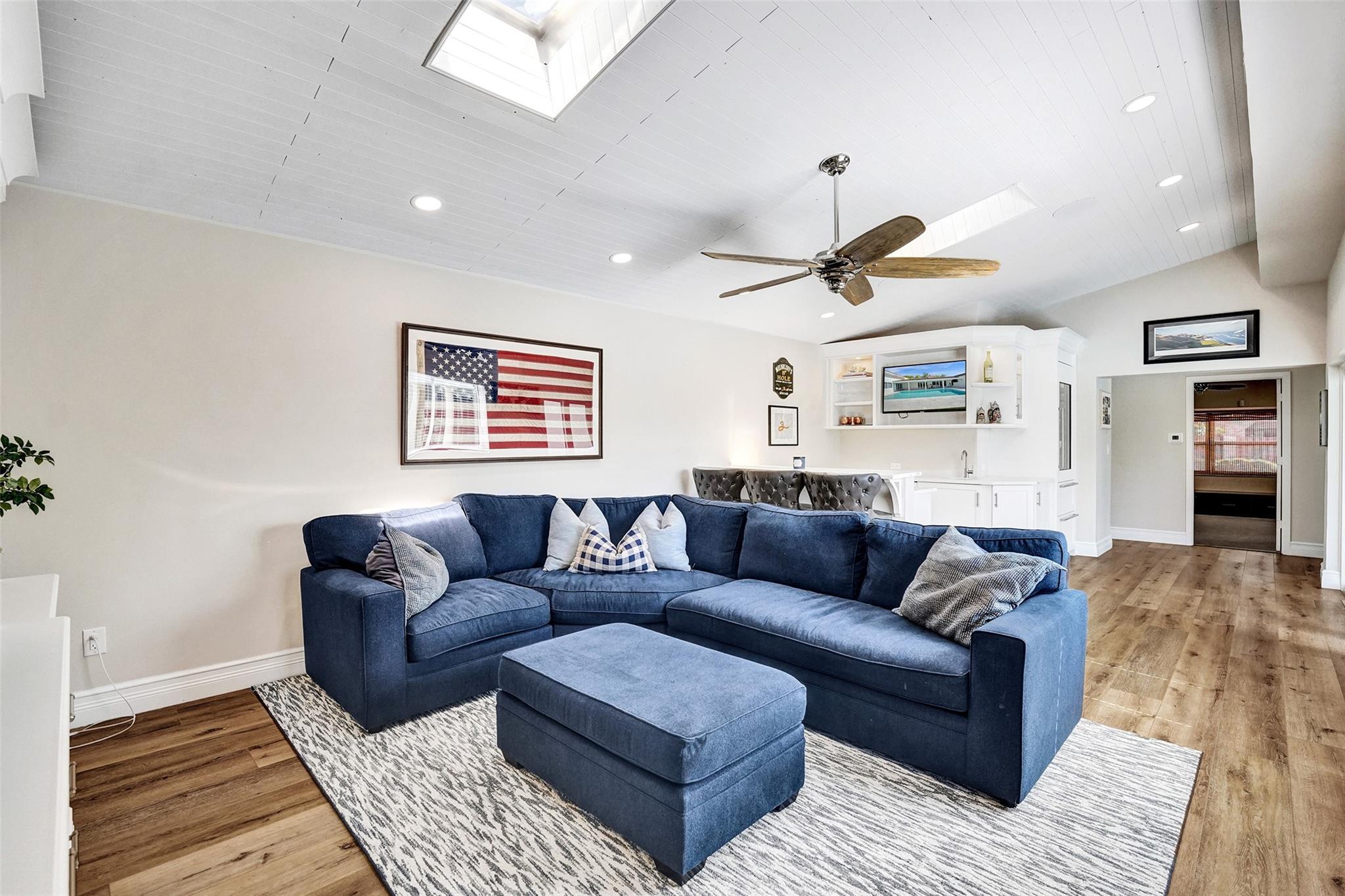CORAL RIDGE COUNTRY CLUB - Residential