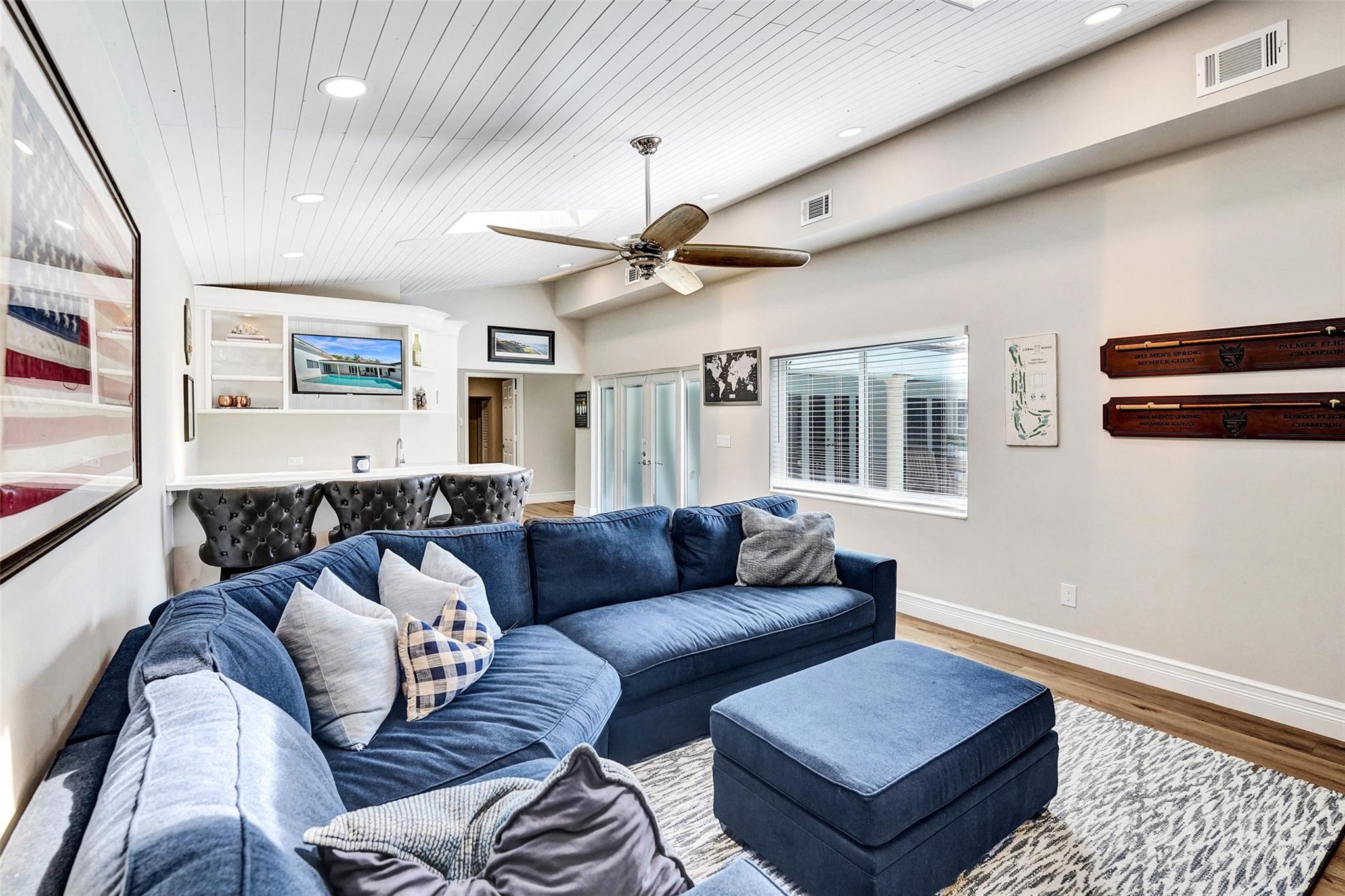 CORAL RIDGE COUNTRY CLUB - Residential