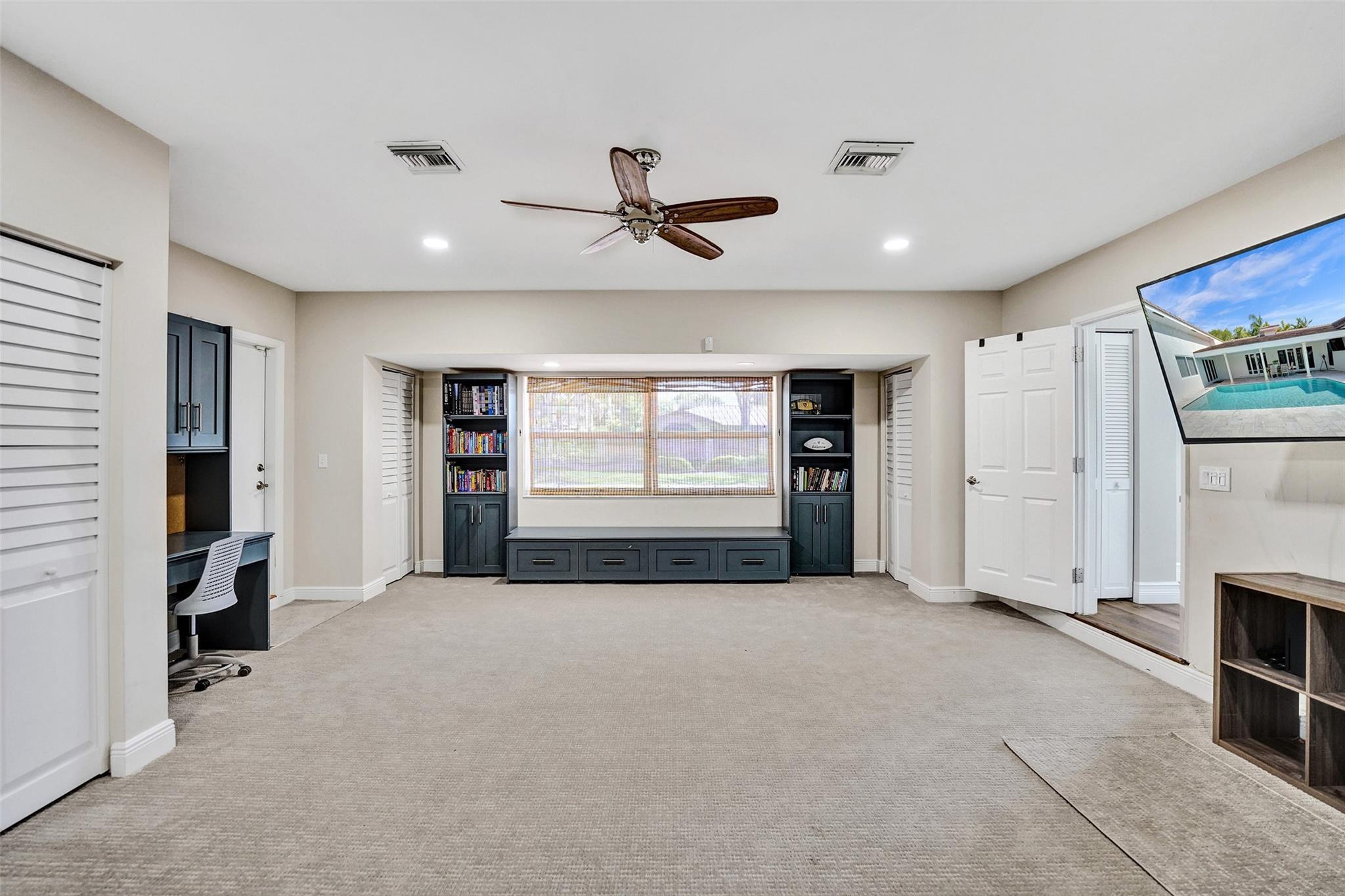 CORAL RIDGE COUNTRY CLUB - Residential